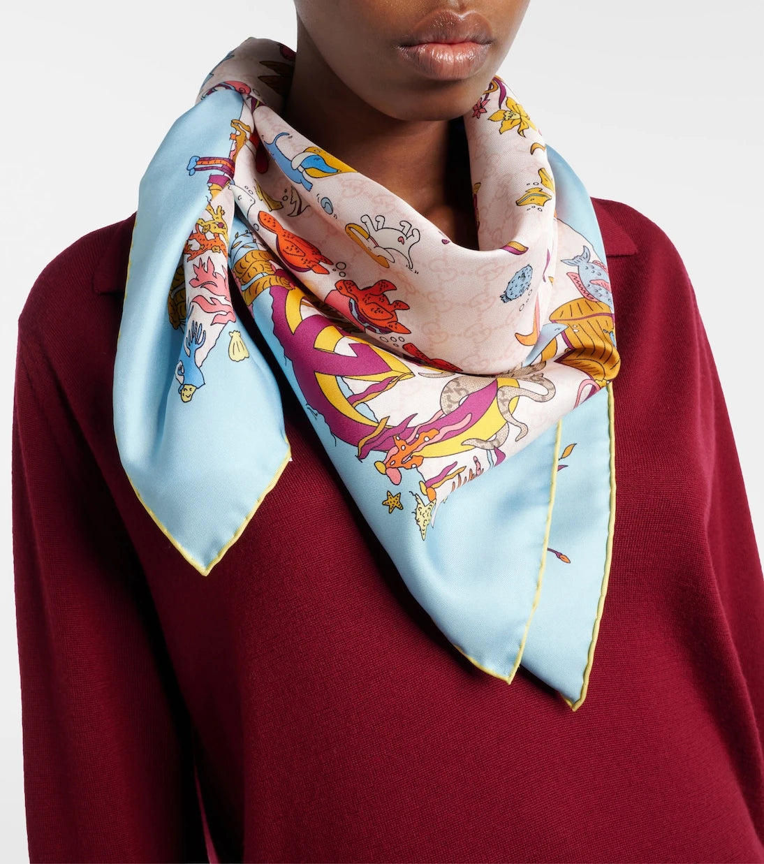 Gucci - GG printed silk twill scarf