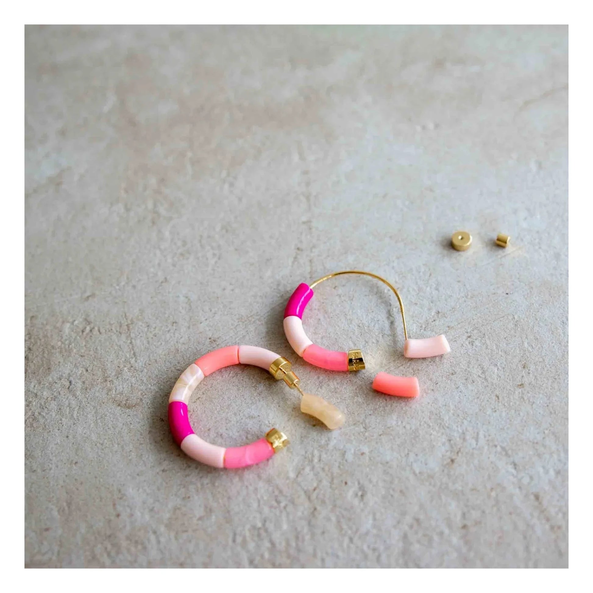 Parabaya - Personalized Bola Earrings | Pink