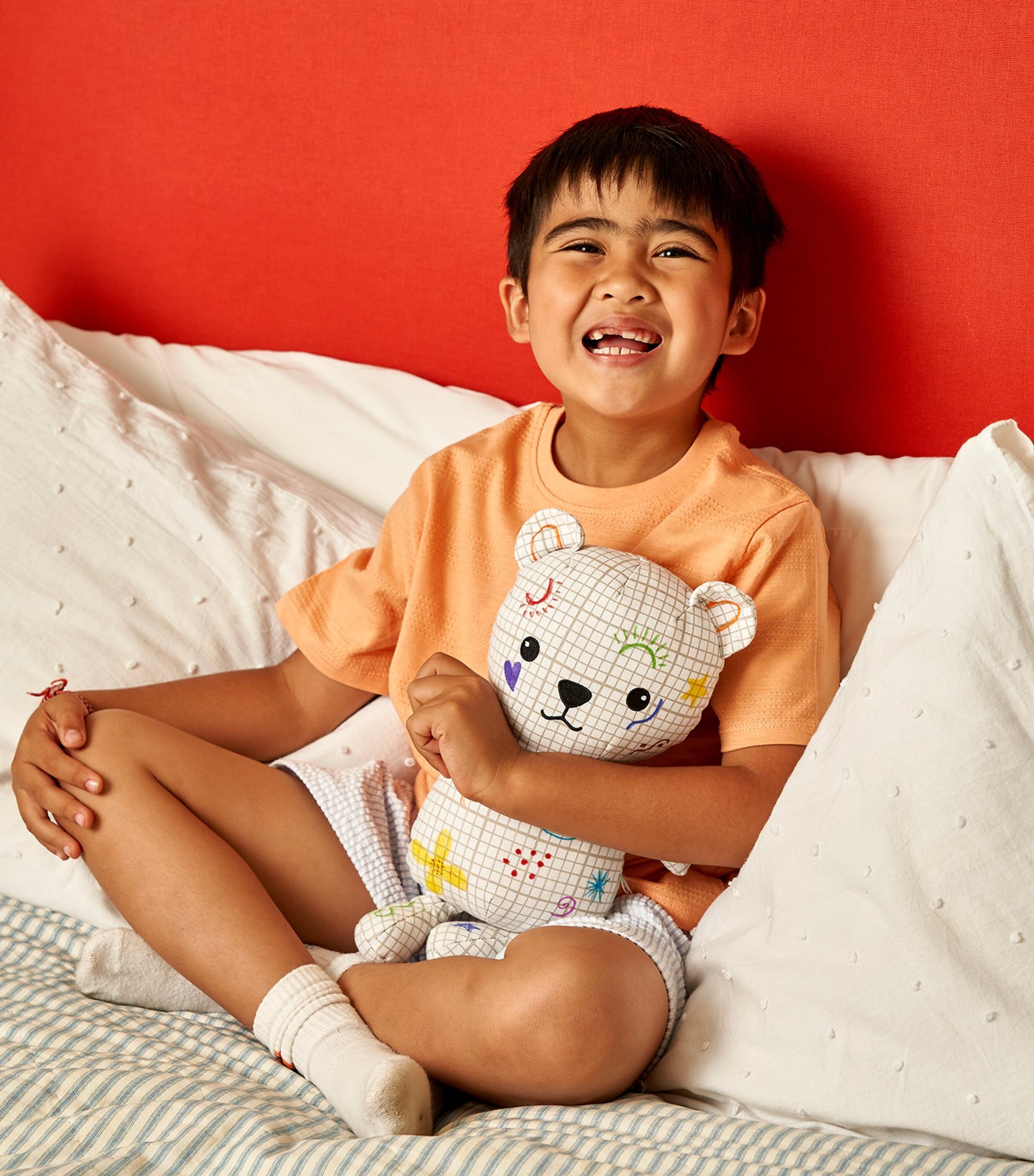 Colour-In and Doodle Artie Bear