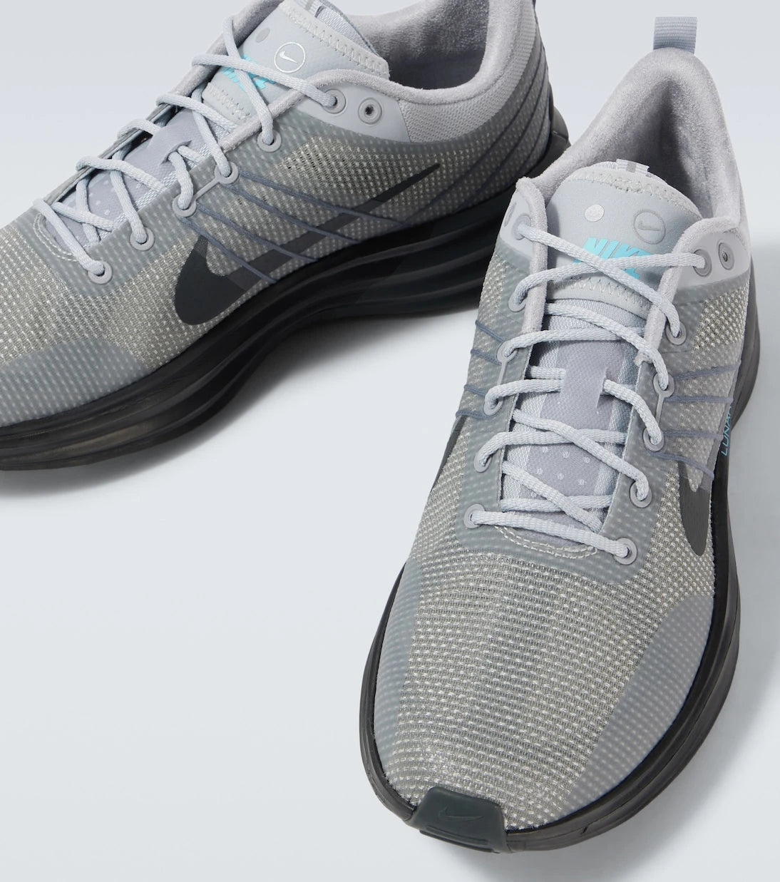 Nike - حذاء رياضي Lunar Roam