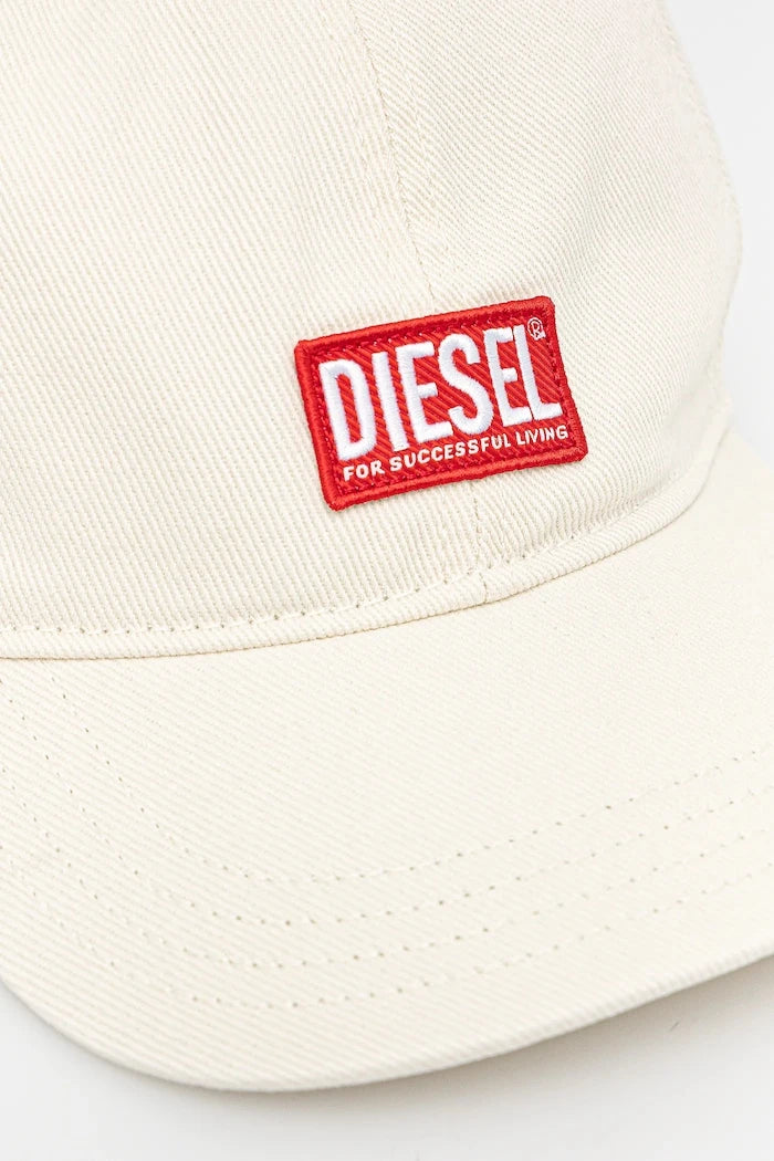 Diesel pamuklu siperlikli şapka