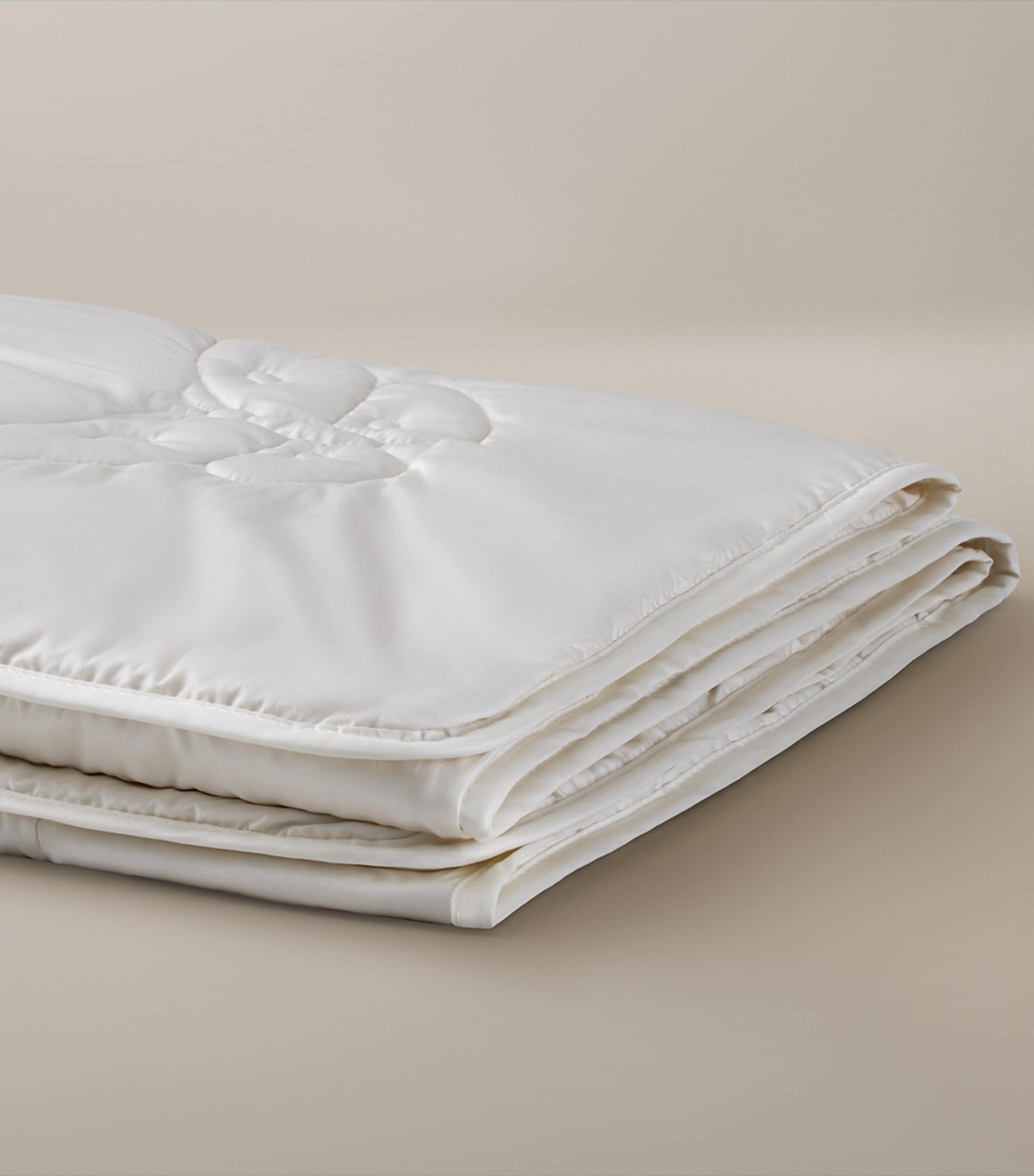 SAVOIR Super King Silk Duvet (4.5 Tog)