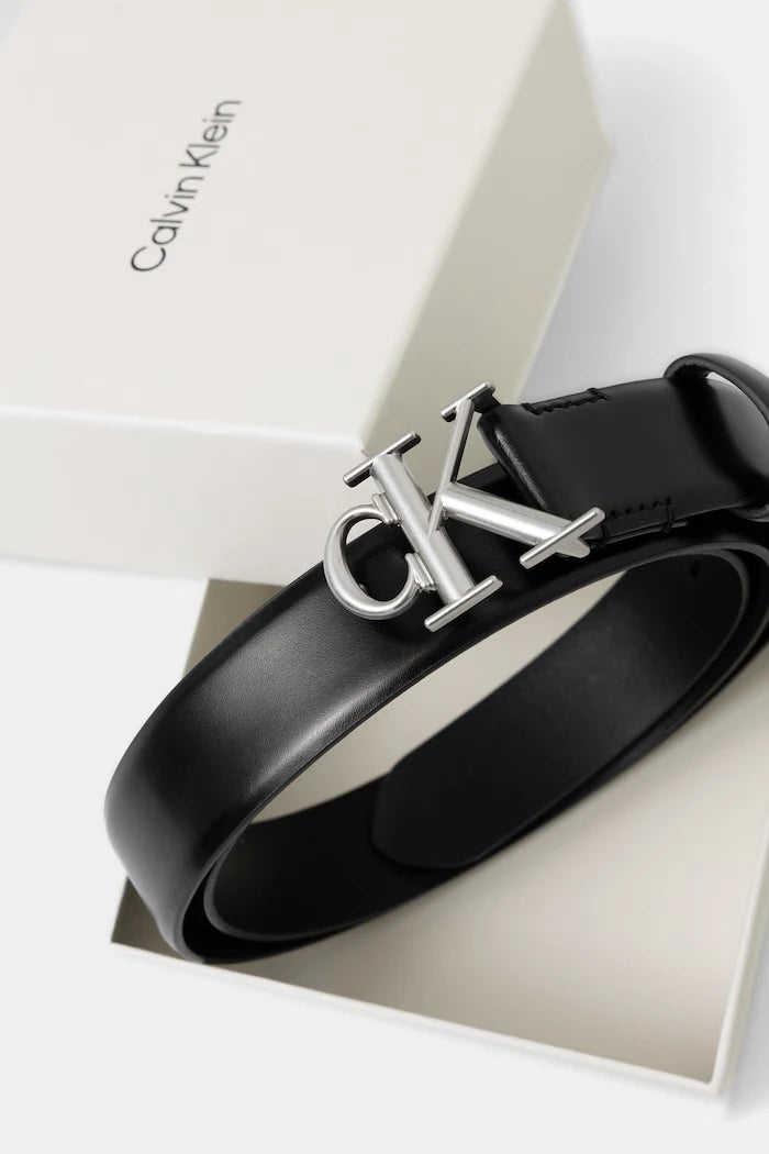 Calvin Klein kadın deri kemer