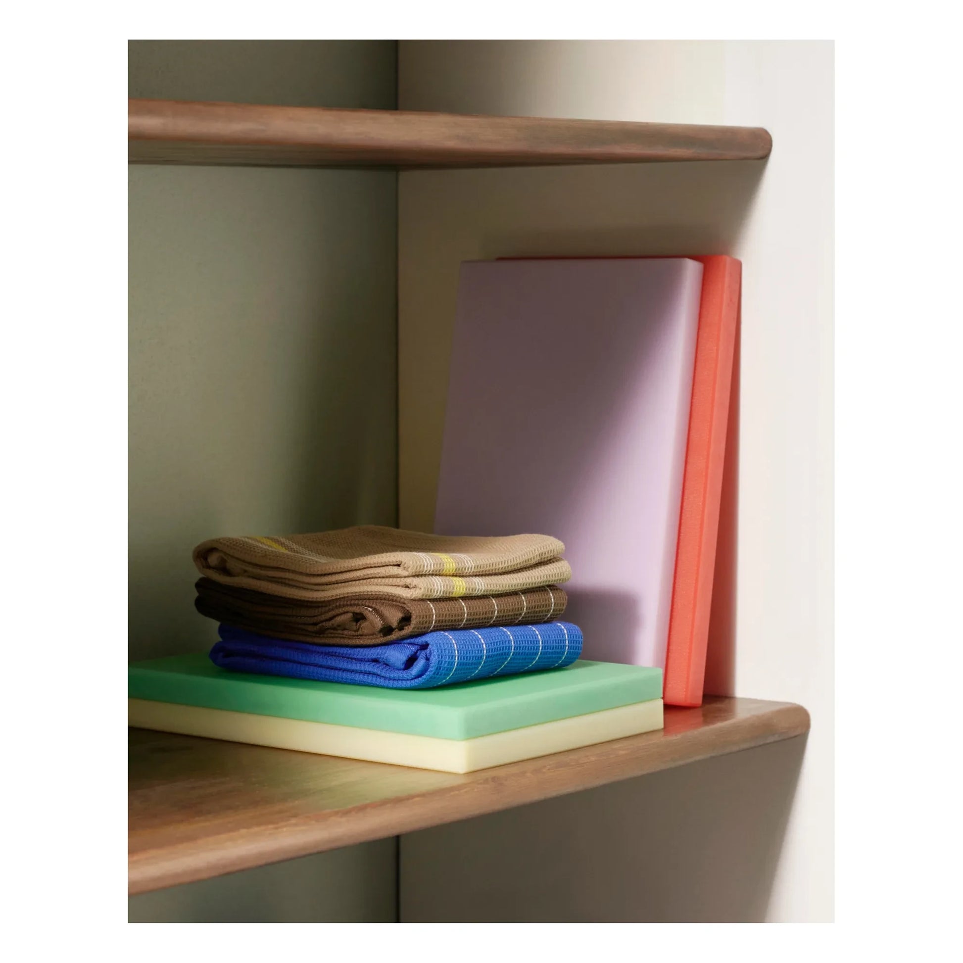 Hay - Cutting board | Red