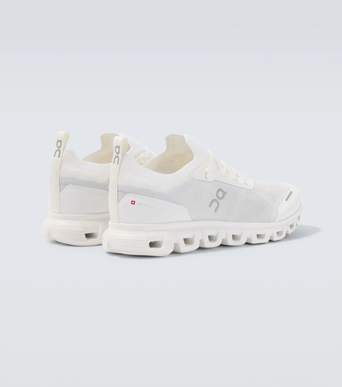 On - Cloud 6 Versa running shoes