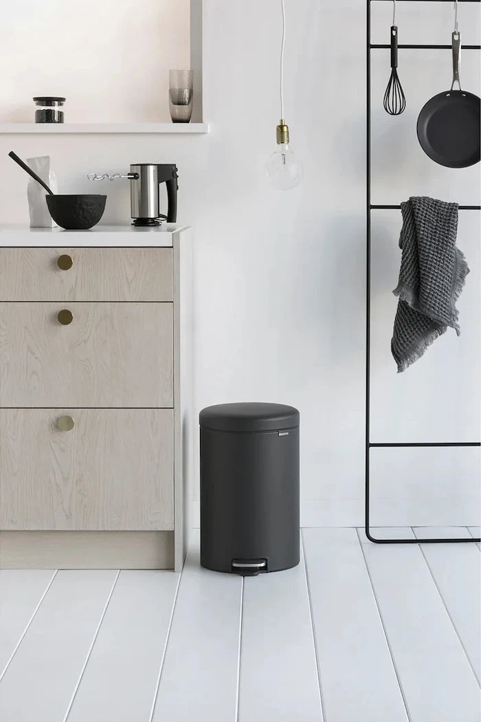 Brabantia NewIcon 20 L Çöp Kovası