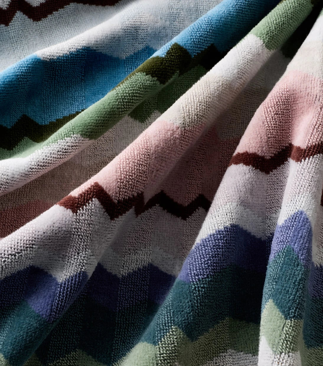 Missoni - منشفة إيفا زيغزاغ من القطن المخملي
