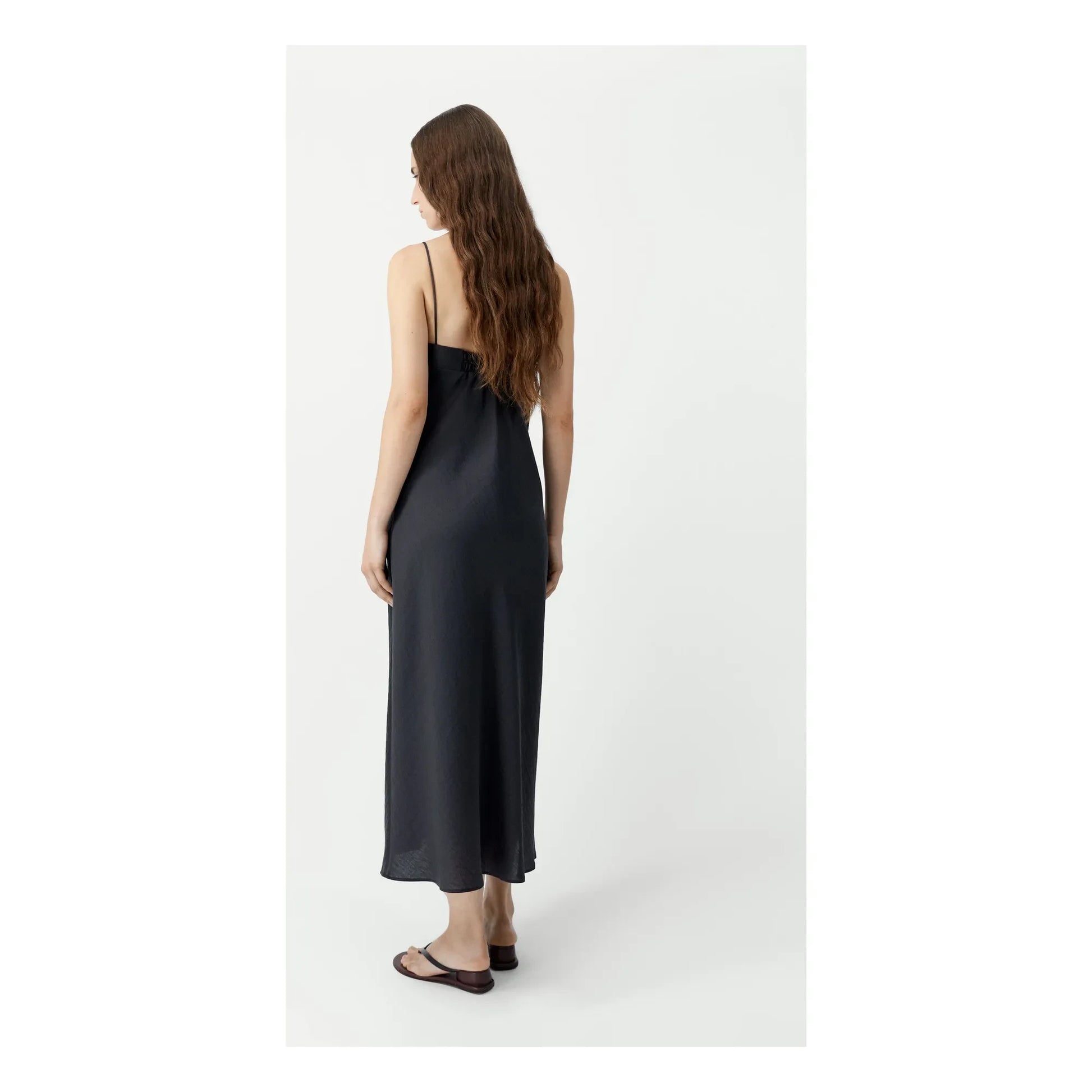 Cordera - Heart neckline dress | Black