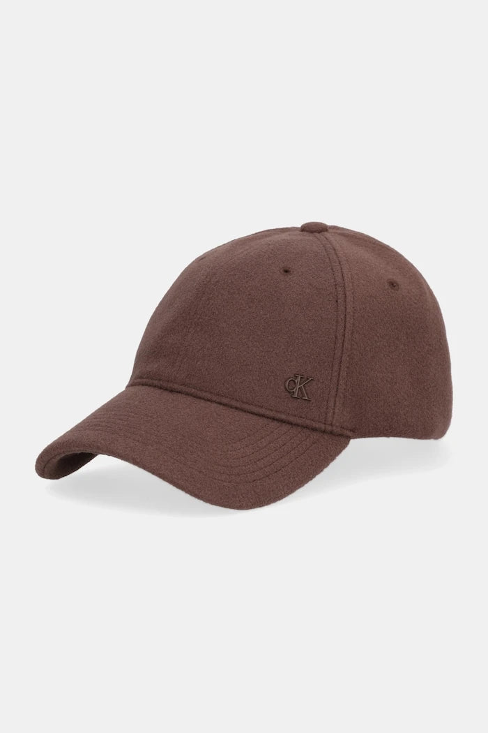 Шапка с козирка Calvin Klein