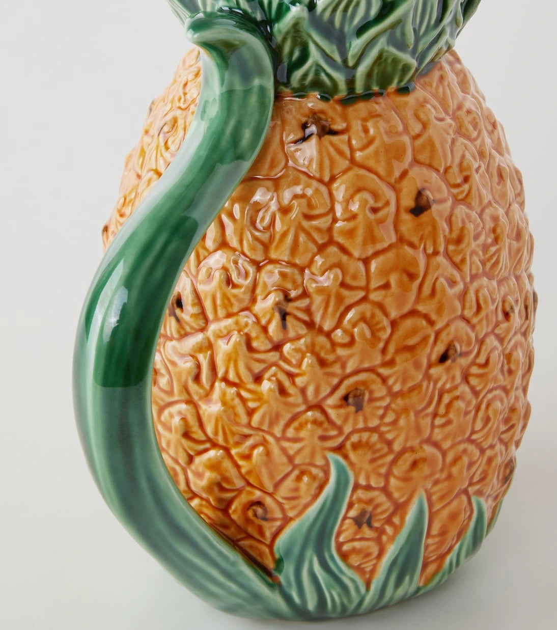 Bordallo Pinheiro - إبريق سيراميك بتصميم أناناس