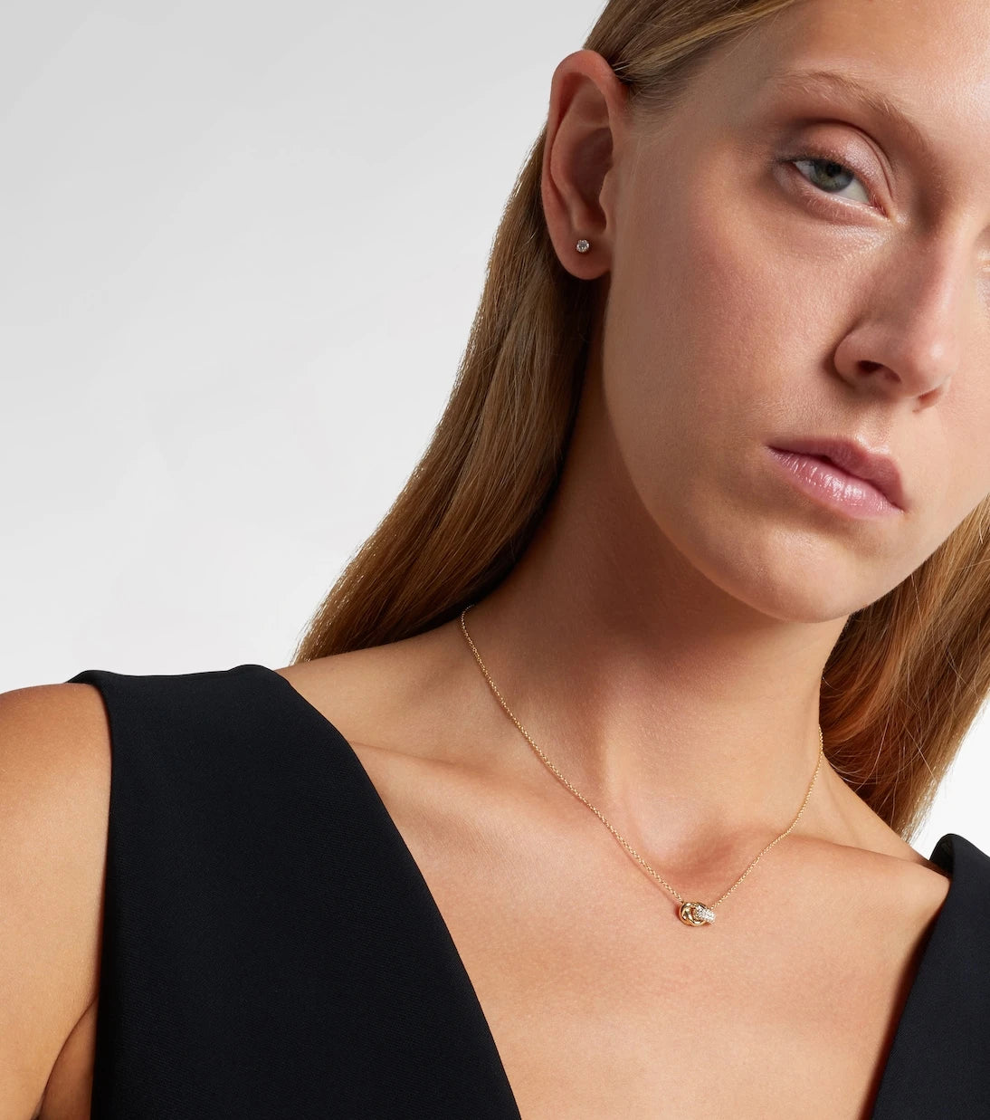 Stone and Strand - 14kt gold necklace with diamonds
