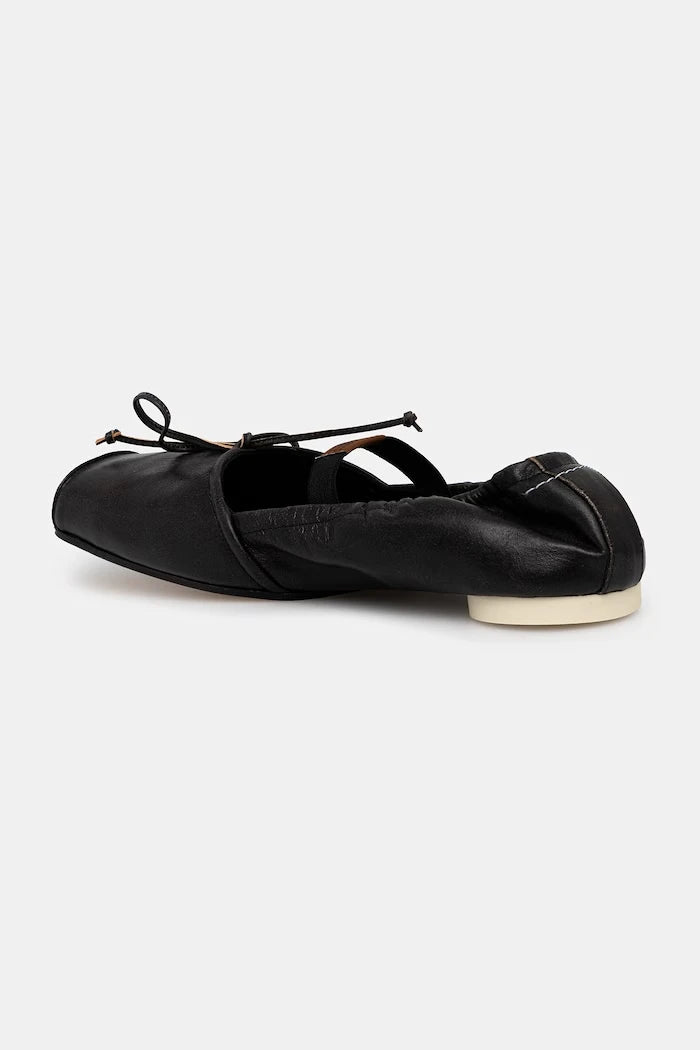 MM6 Maison Margiela балеринки от кожа
