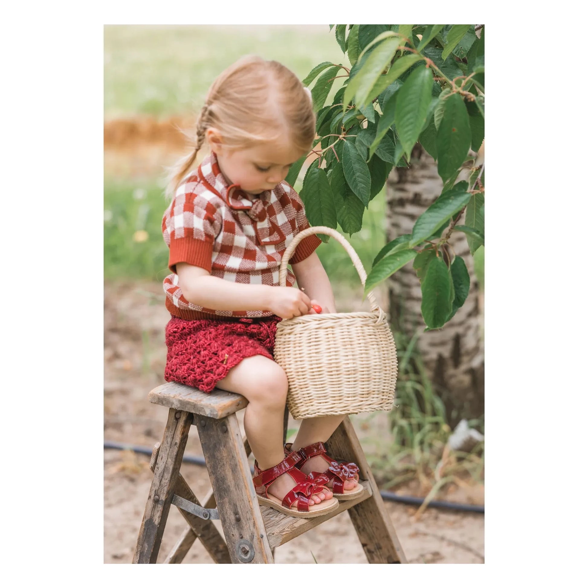 Petit Nord - Sandals Gry  | Cherry red