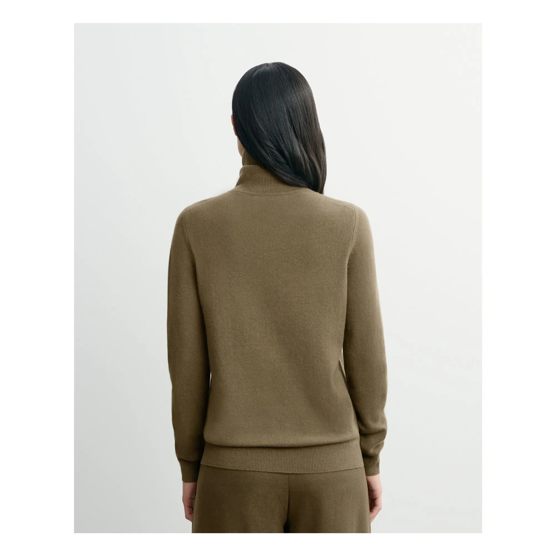 Bompard - Classic Cashmere Roll Neck Sweater | Beige