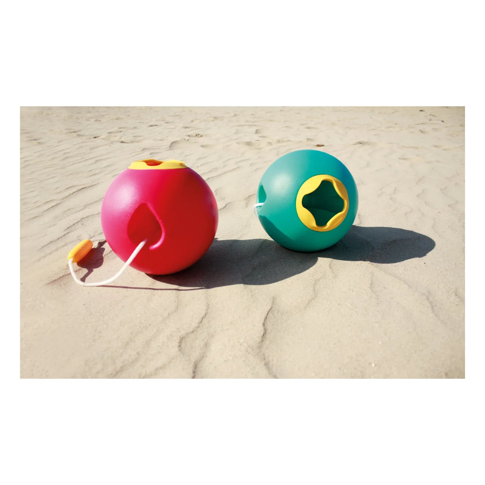 Quut - Ballo Bucket | Cherry red