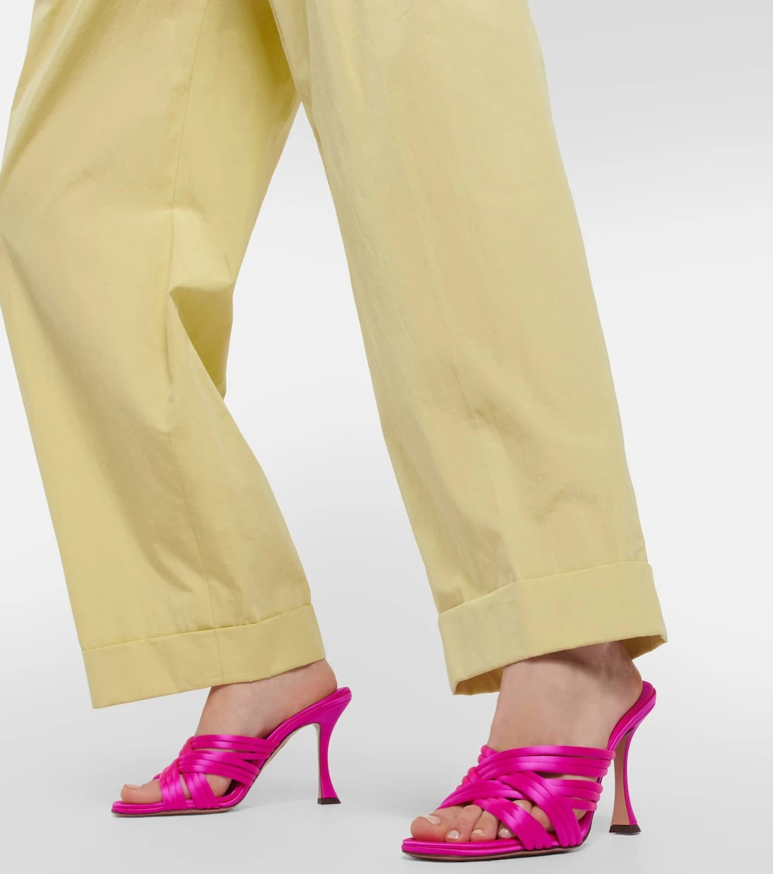 Aquazzura - حذاء أواها 95 ميولز من الساتان
