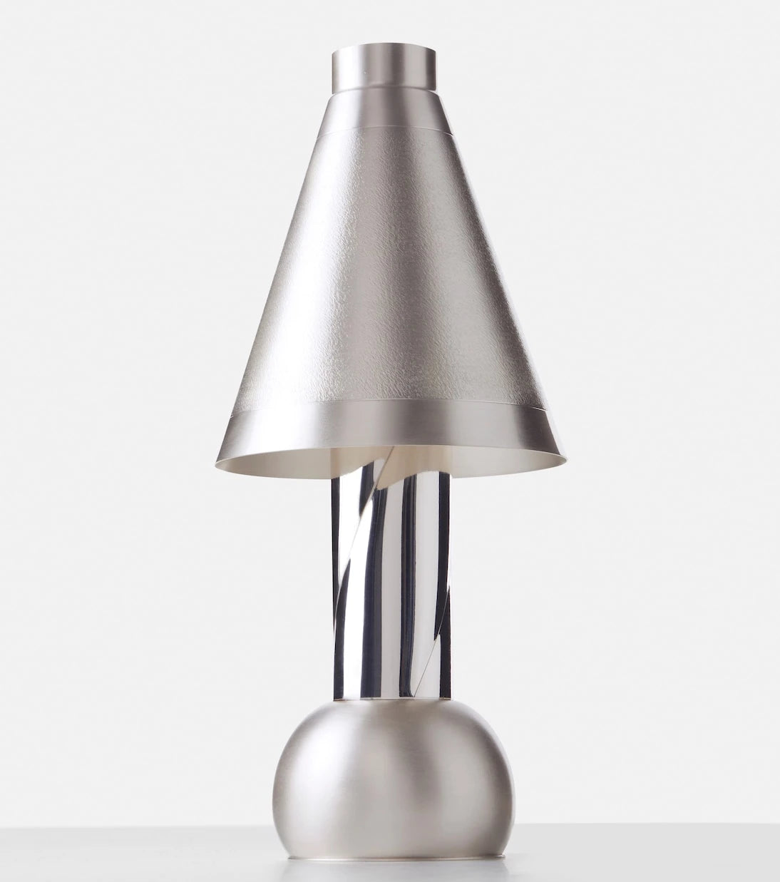 Natalia Criado - Silver-plated metal table lamp (EU plug)