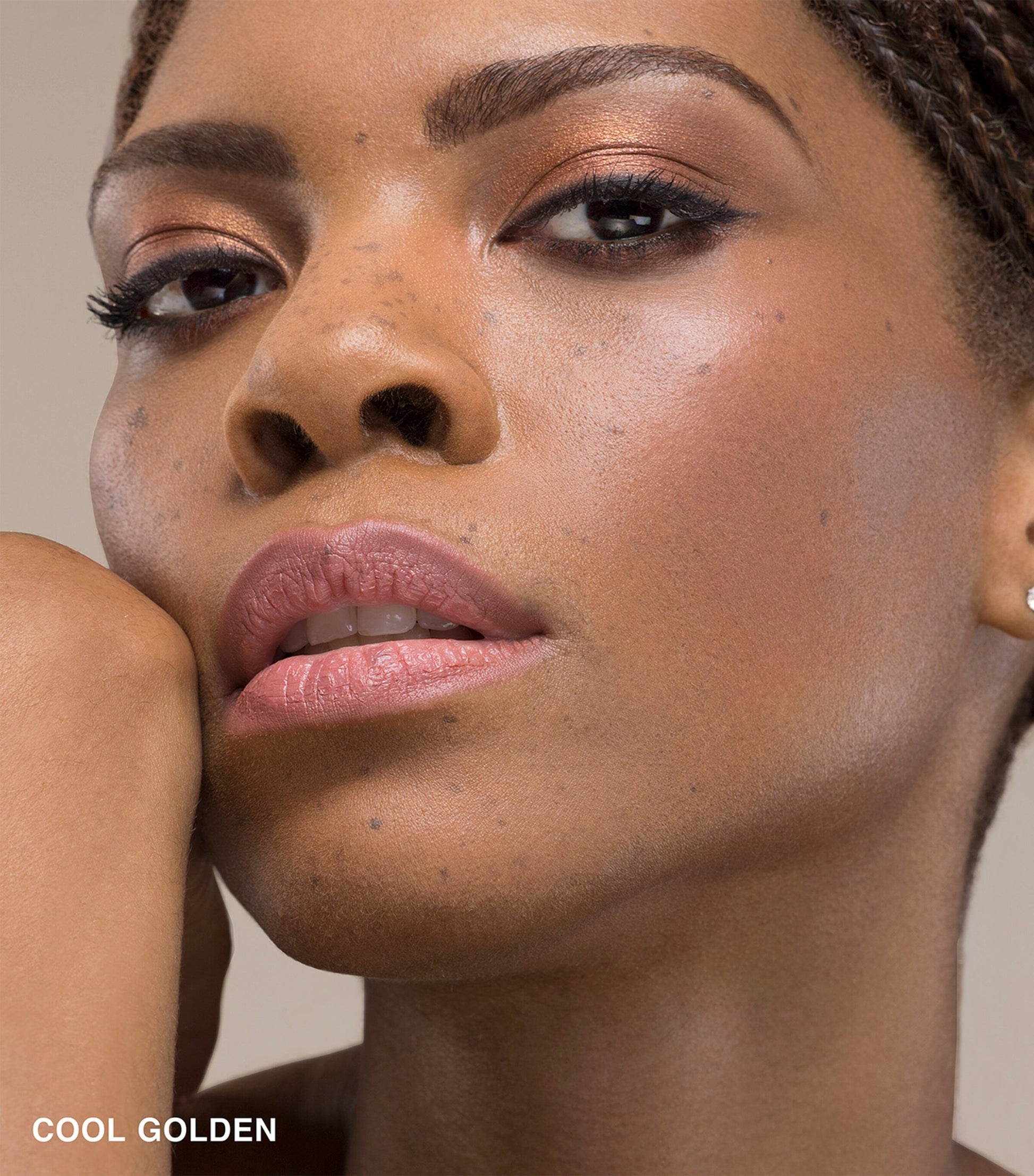 Skin Long-Wear Weightless Foundation SPF 15