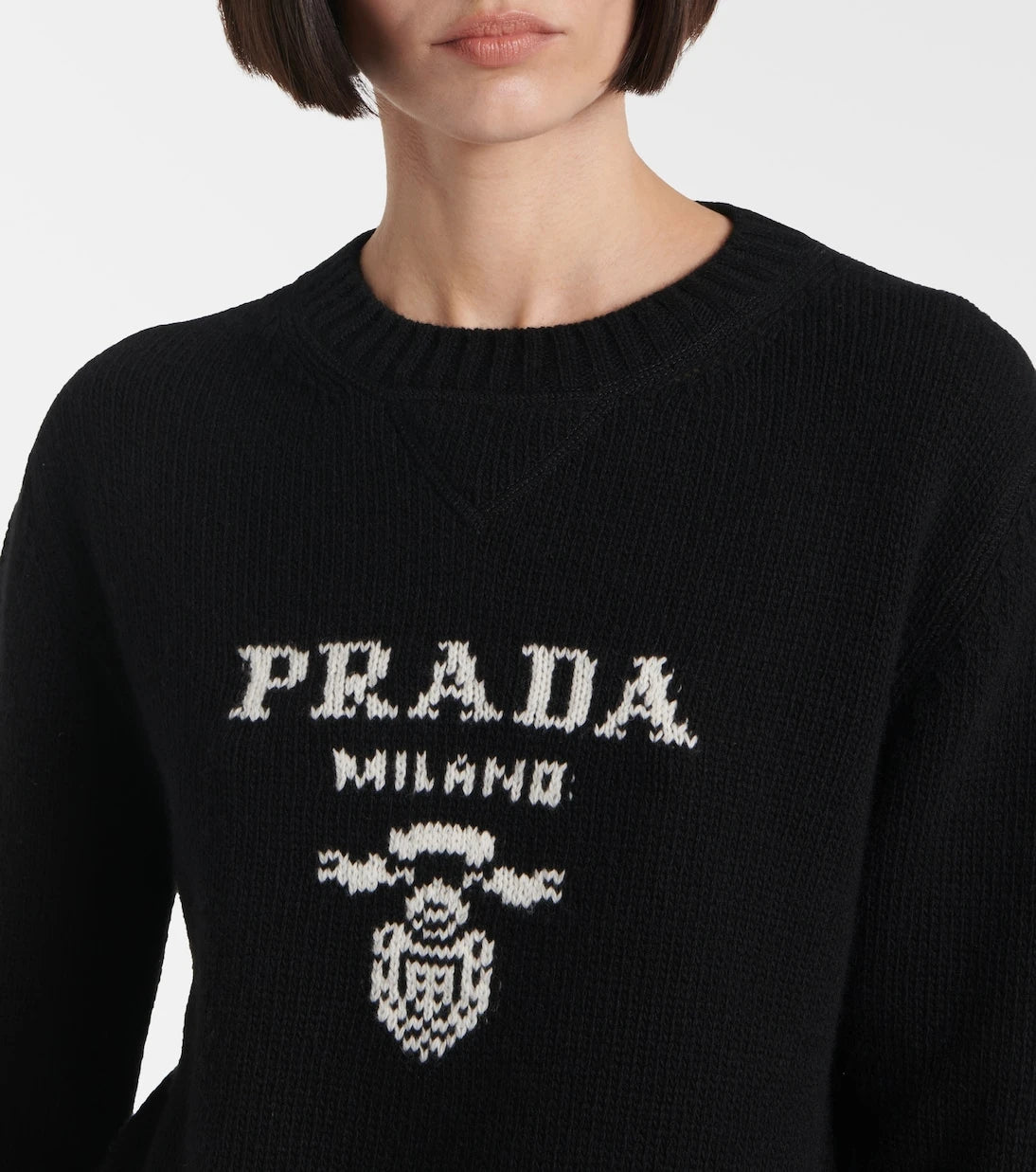 Prada - سترة من الصوف والكشمير بشعار العلامة