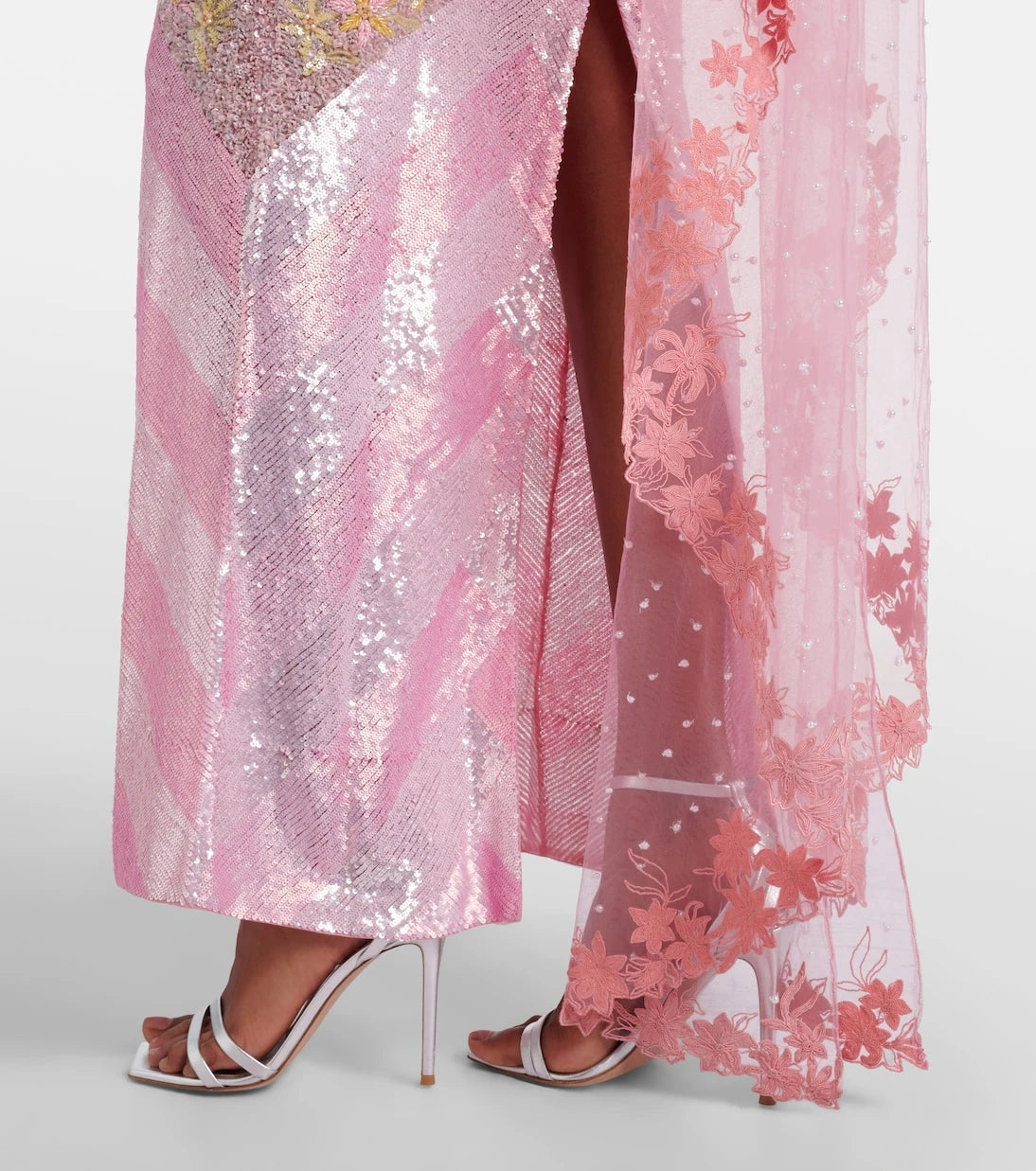 Là Fuori - Panorama embellished caped gown
