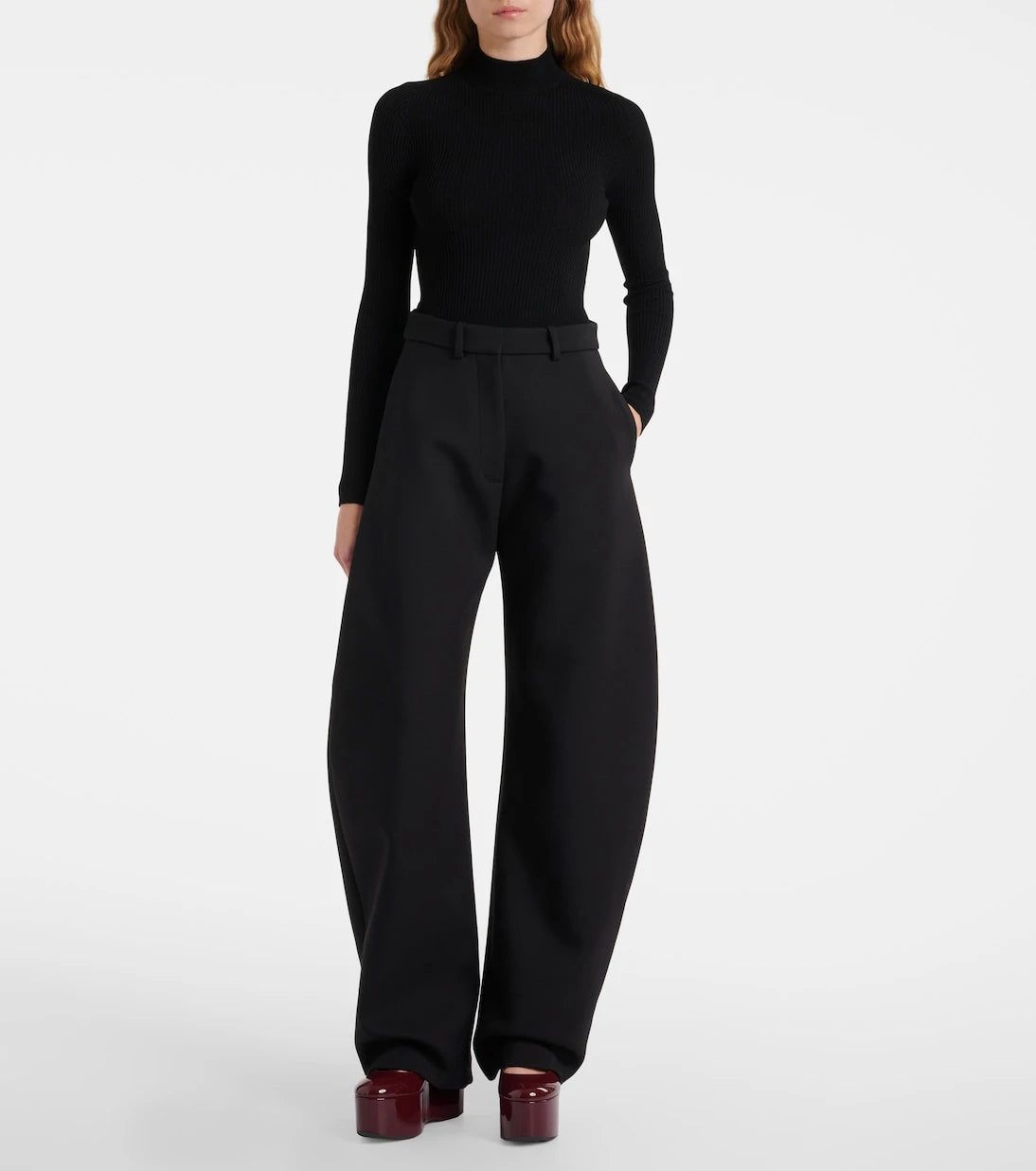 Alaïa - Criss Cross patent leather wedges