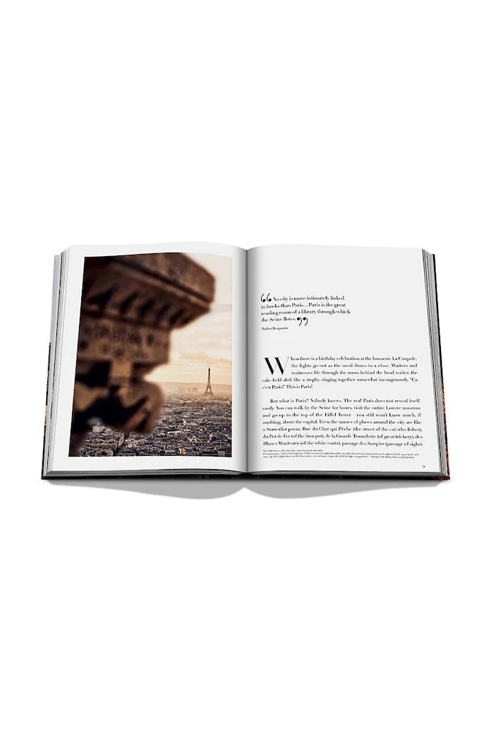 Assouline Paris Chic by Oliver Pilcher, English