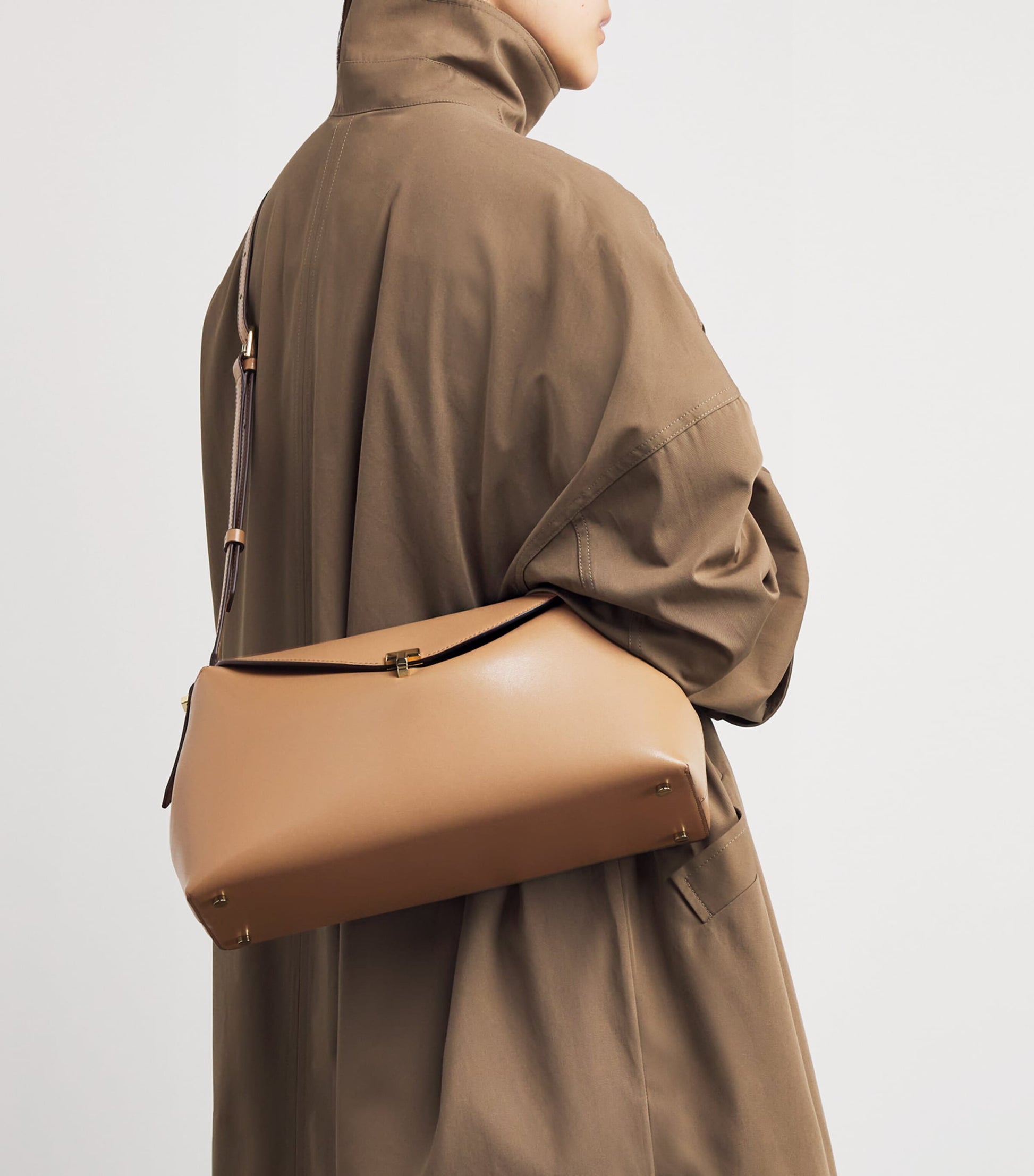 Large Leather T-Lock Top-Handle Bag 033 CAMEL