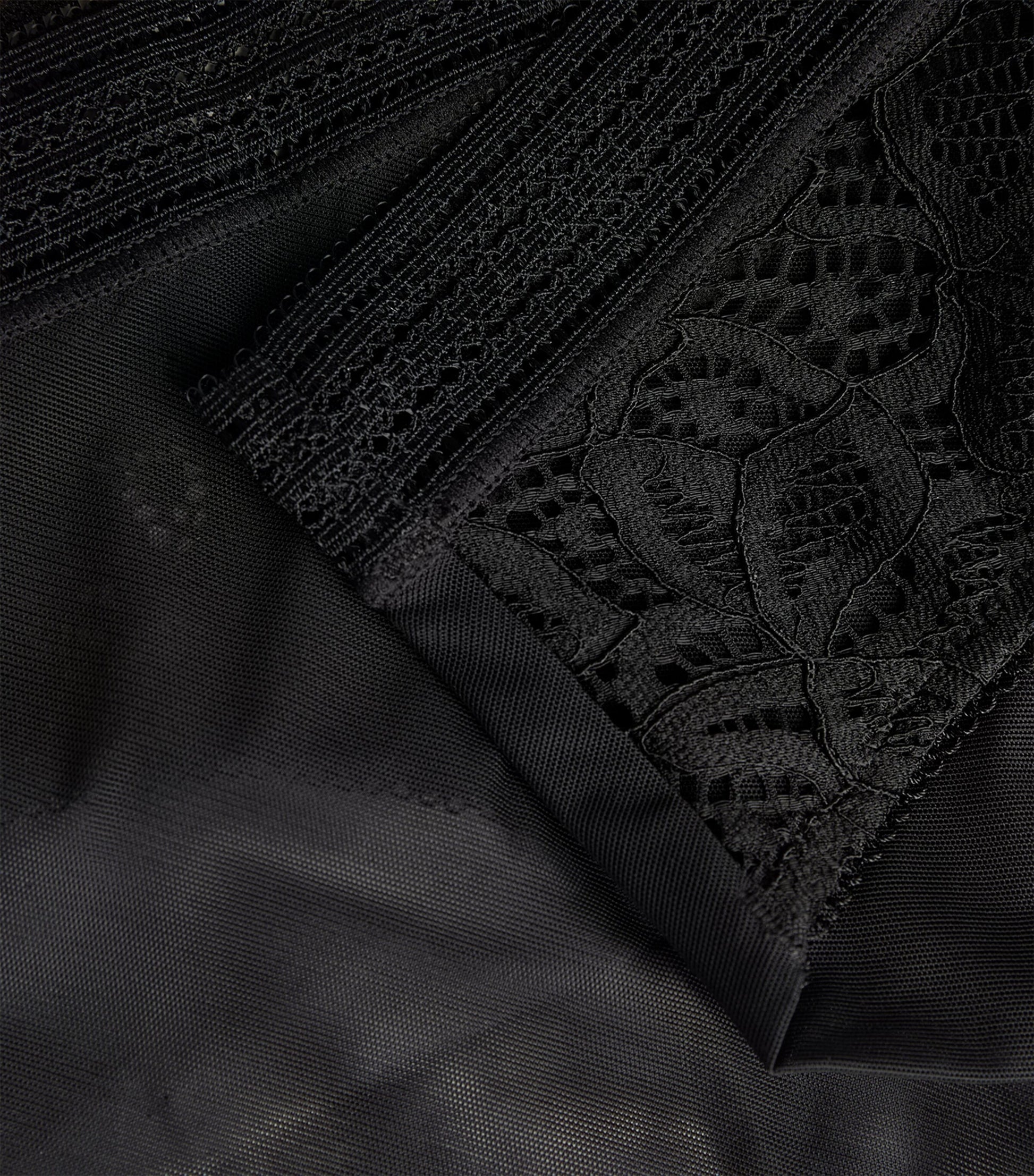 Wacoal Black Lace-Trim Raffine Briefs