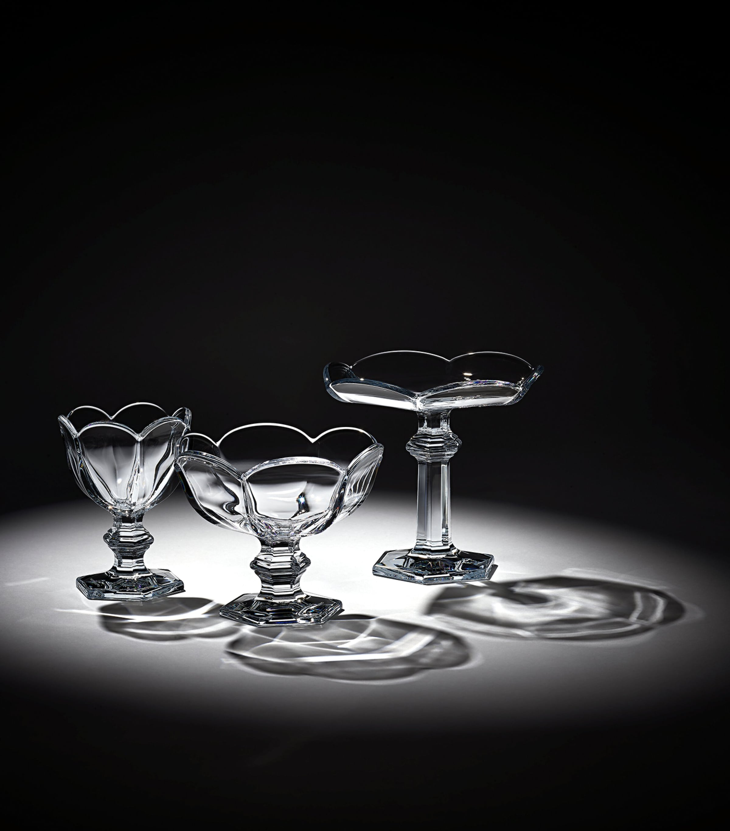 Crystal Harcourt Tulipe Presentation Plate (16.5cm)