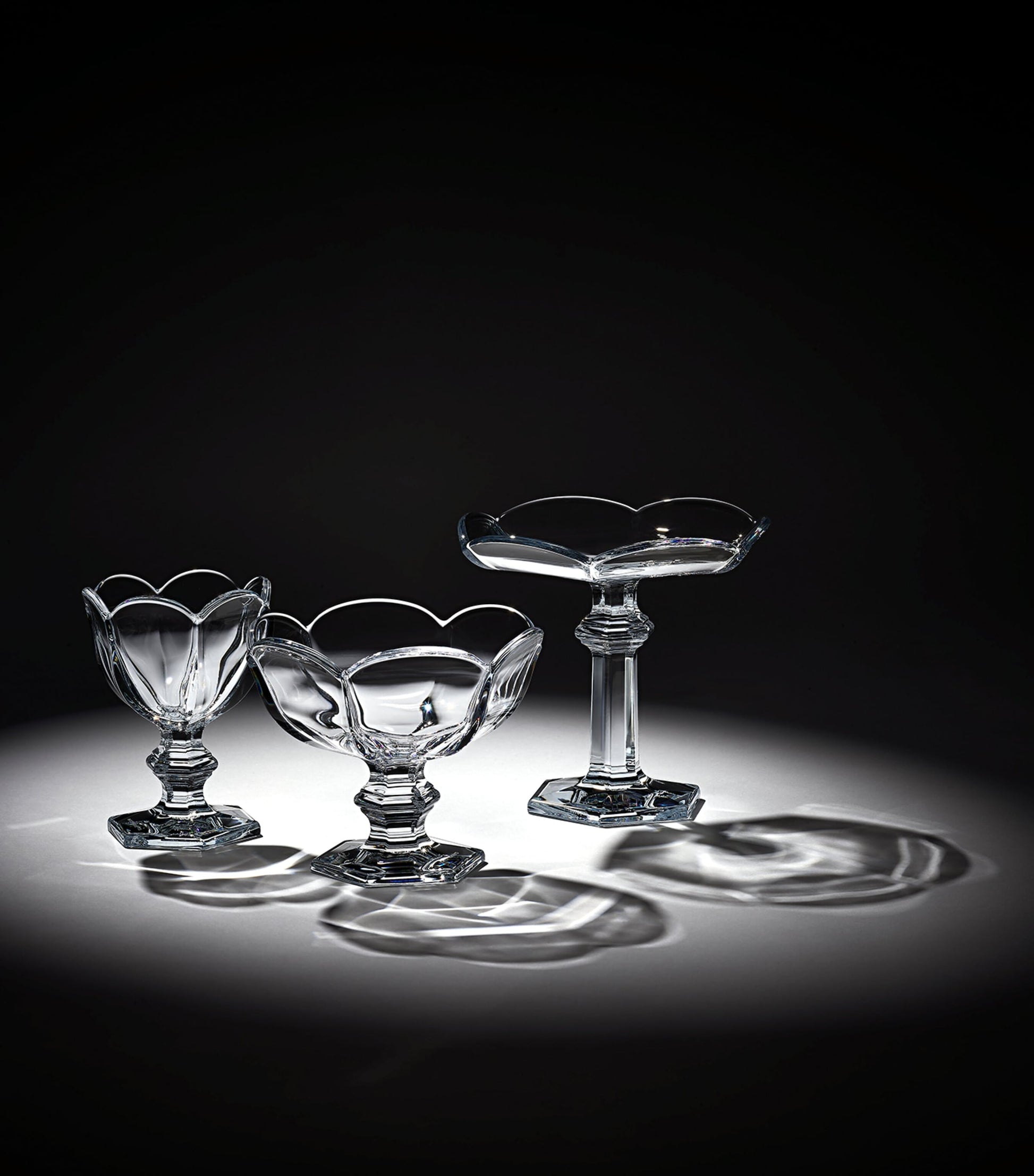 Crystal Harcourt Tulipe Presentation Plate (16.5cm)