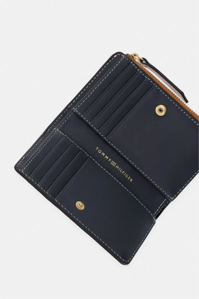 Tommy Hilfiger kadın cüzdanı