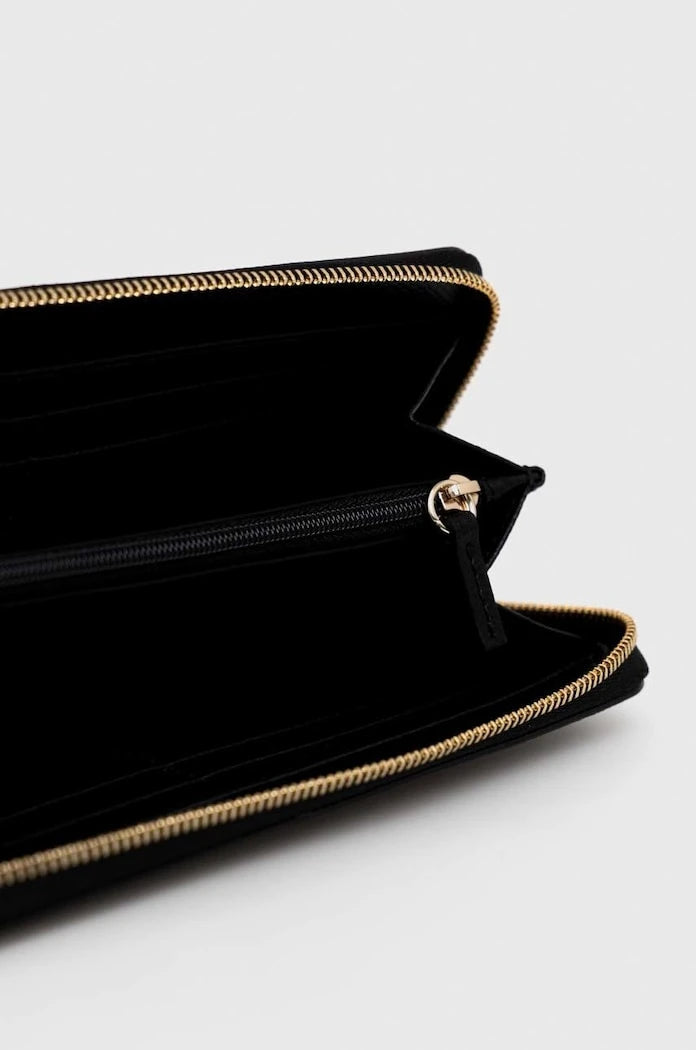 Кожен портфейл Furla