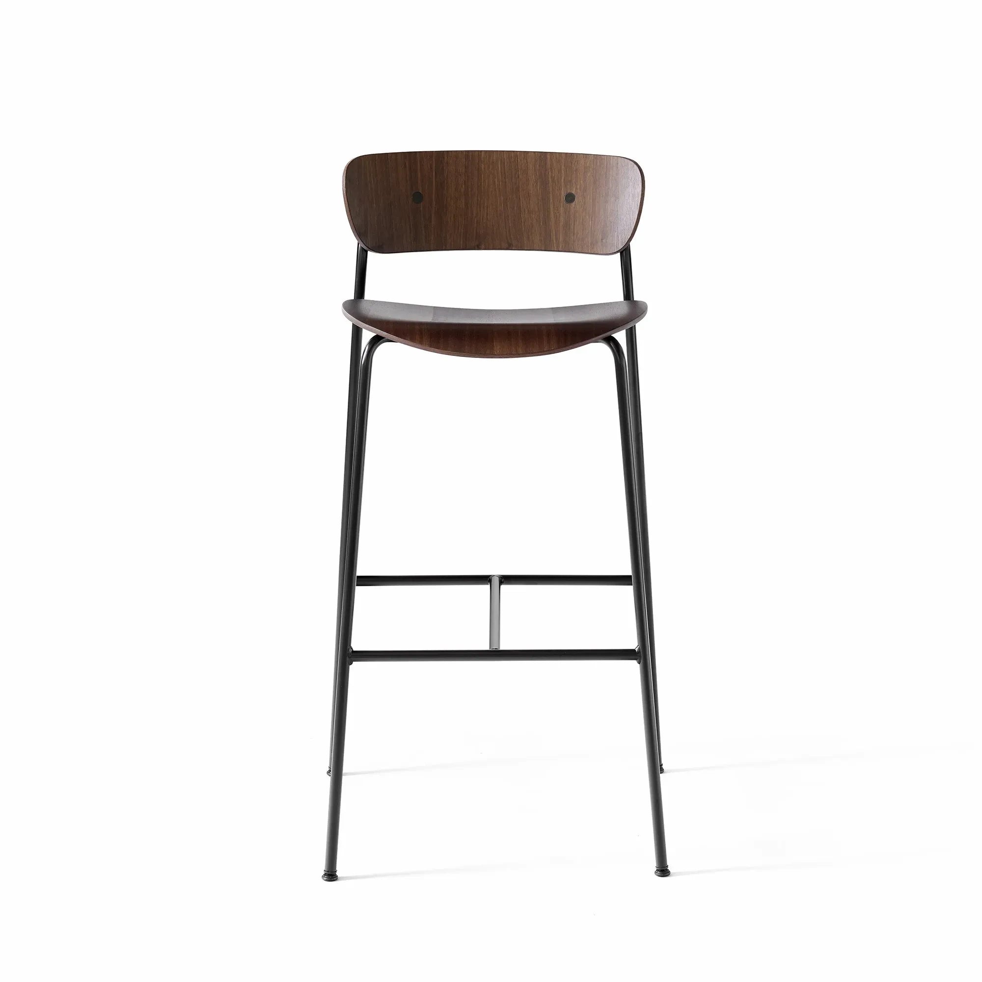 & Tradition - Pavilion AV7 Stool | Walnut