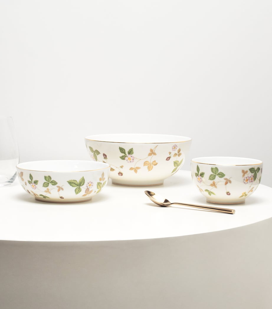 Wild Strawberry Bowl (18cm)