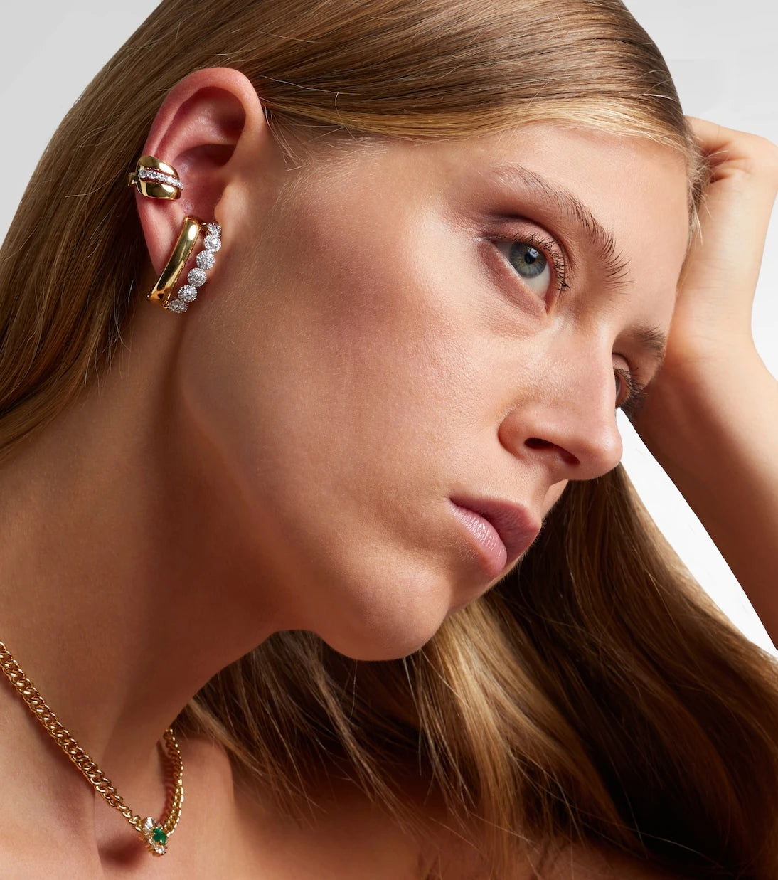 Yeprem - Whisper 18kt gold ear cuff with diamonds