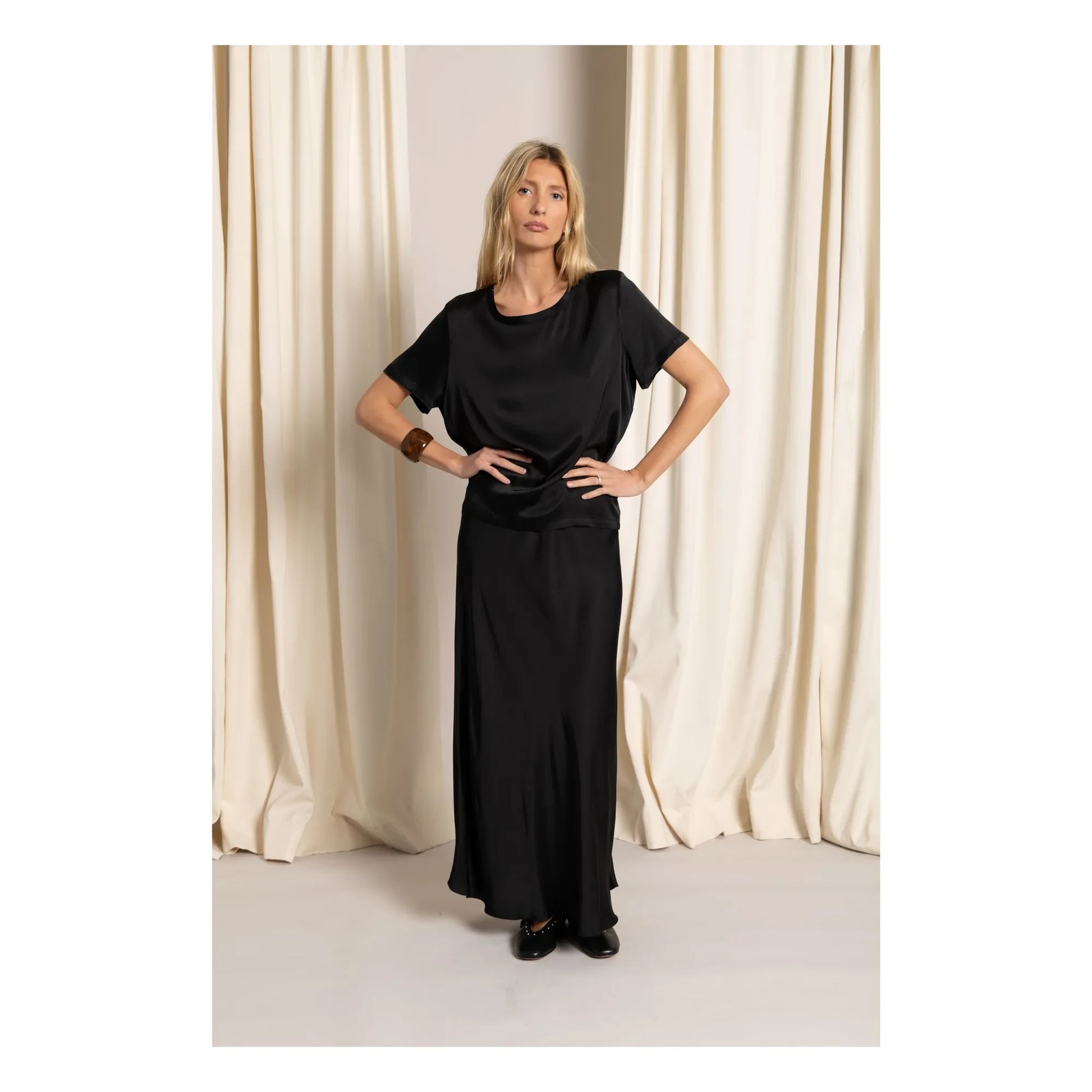 Smallable Woman - Selena T-shirt | Black