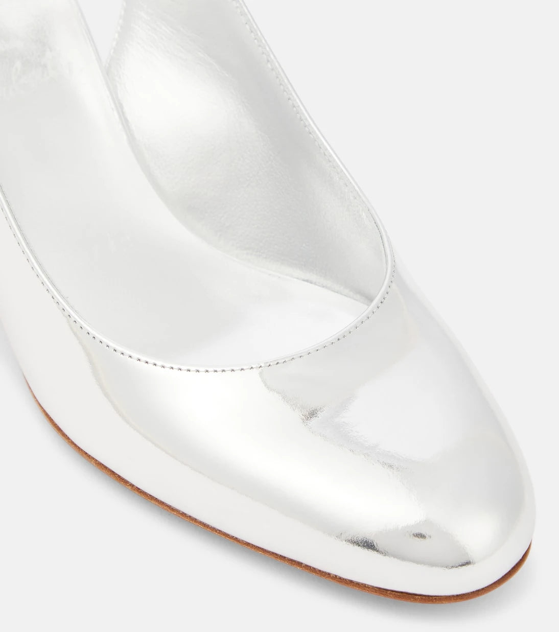 Christian Louboutin - حذاء So Jane Sling بكعب عالٍ ومفتوح من الخلف من الجلد الميتاليك