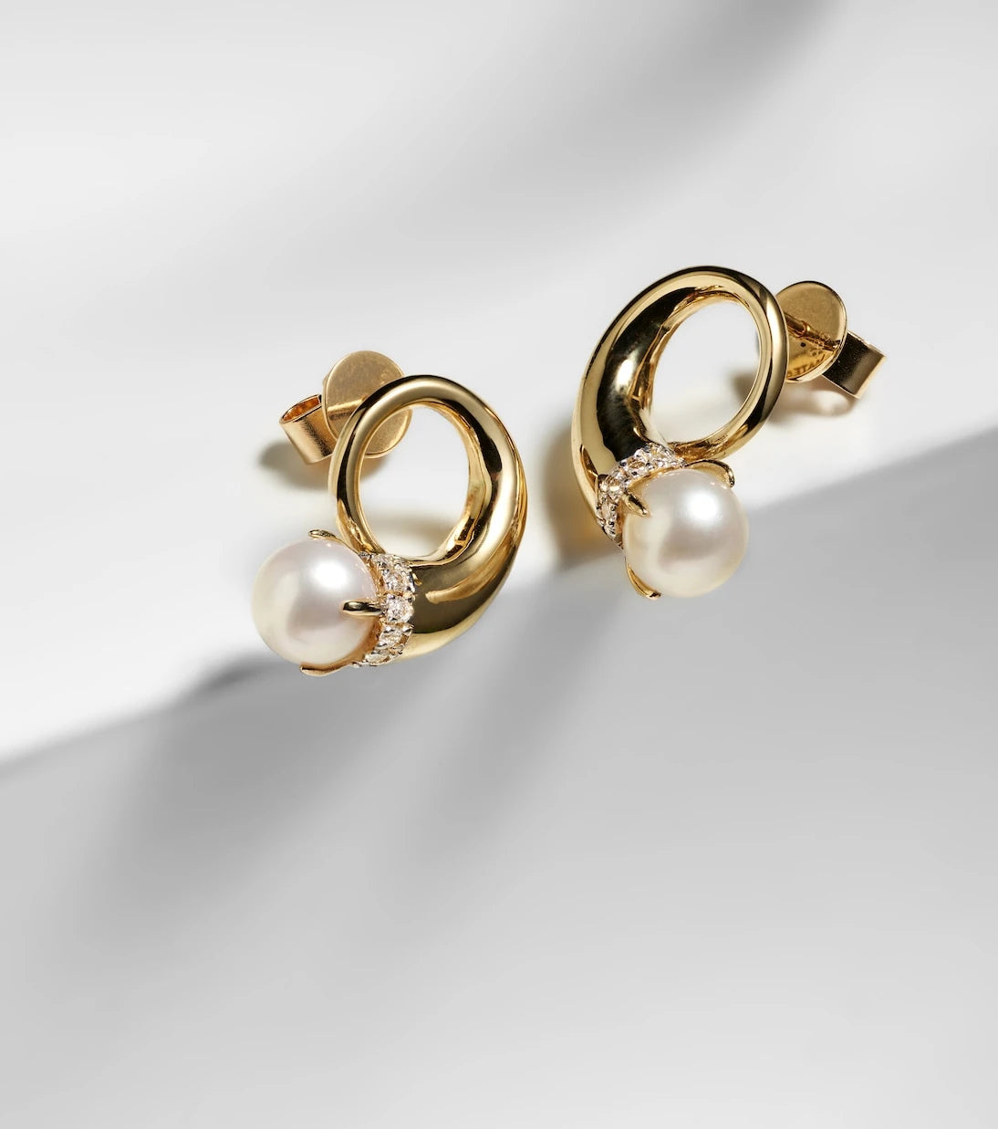 Mateo - 14kt gold earrings with diamonds and pearls