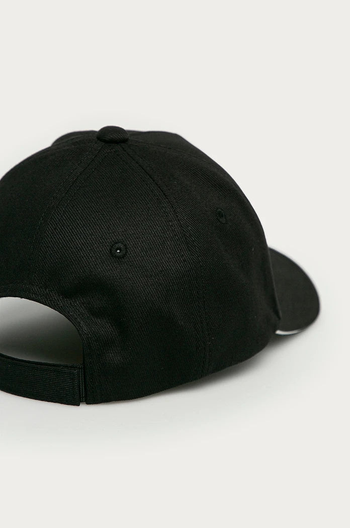 Памучна шапка с козирка Emporio Armani