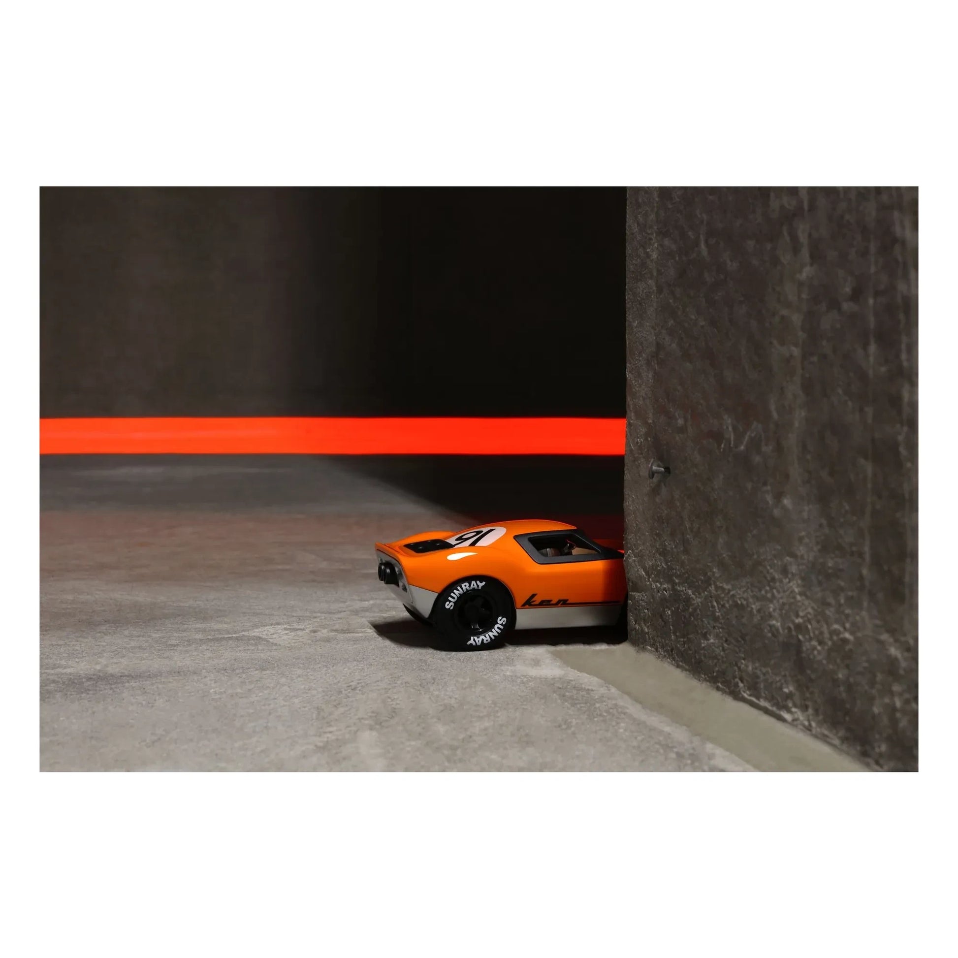 Playforever - Ken Gibson car | Orange