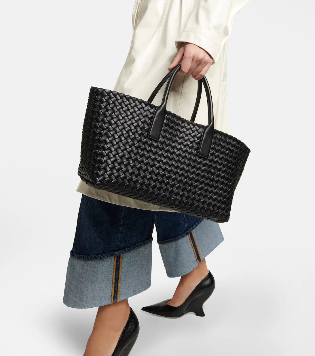 Bottega Veneta - Cabat Small leather tote bag