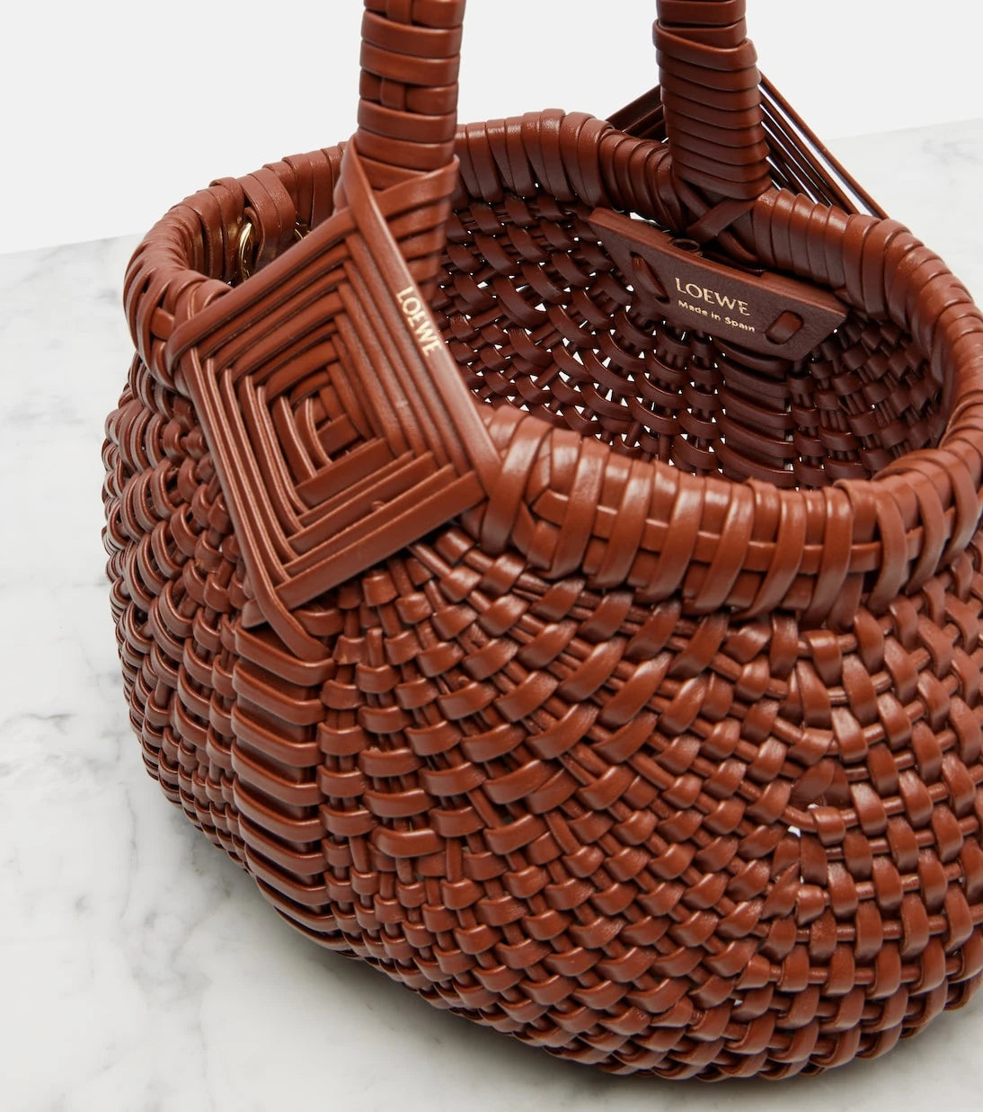 Loewe - Diamond Round Mini leather basket bag
