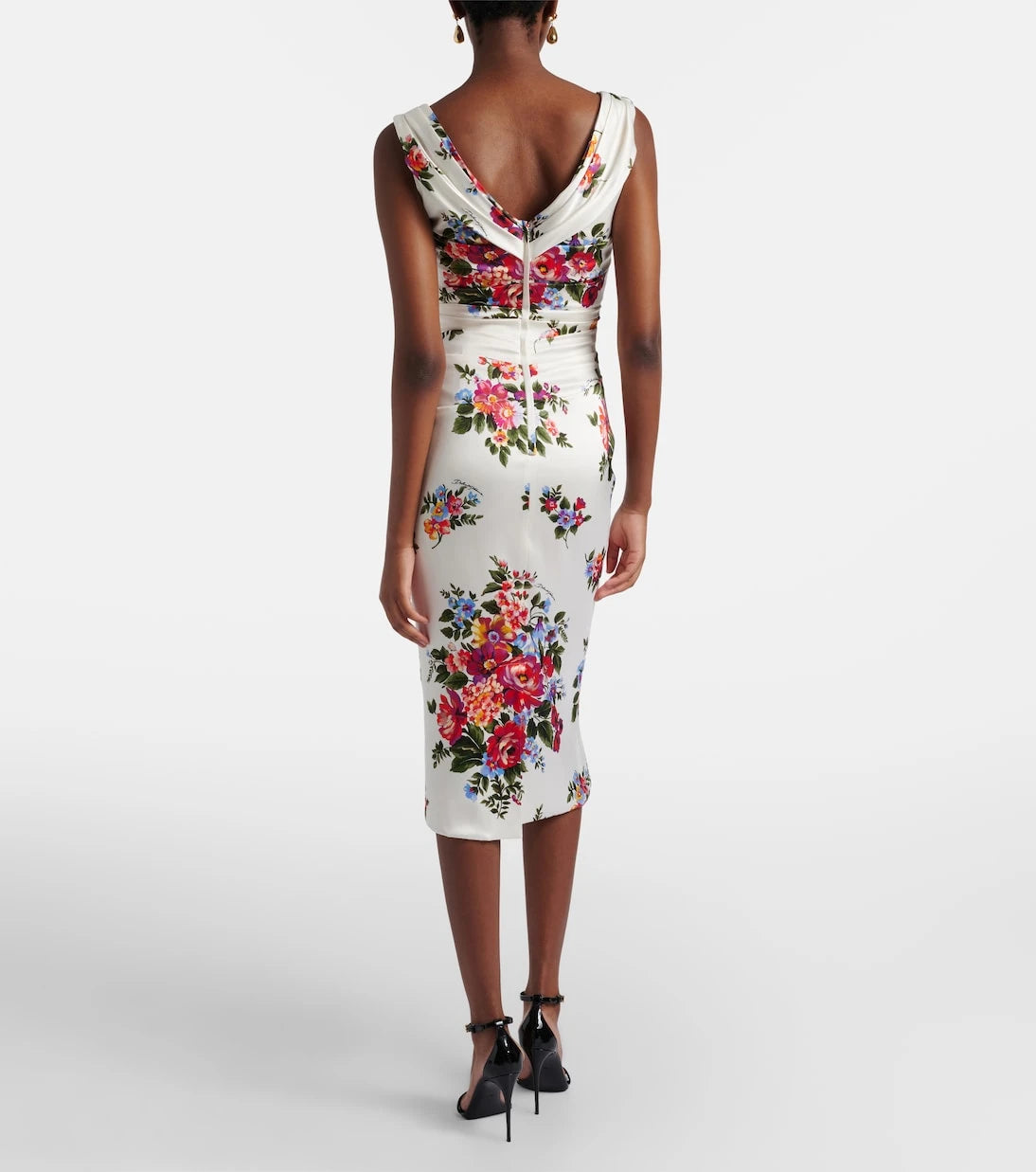 Dolce&Gabbana - فستان متوسط الطول من الساتان المزين بالورود والكسرات