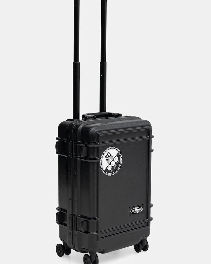 Куфар Eastpak RESIST'R CASE S