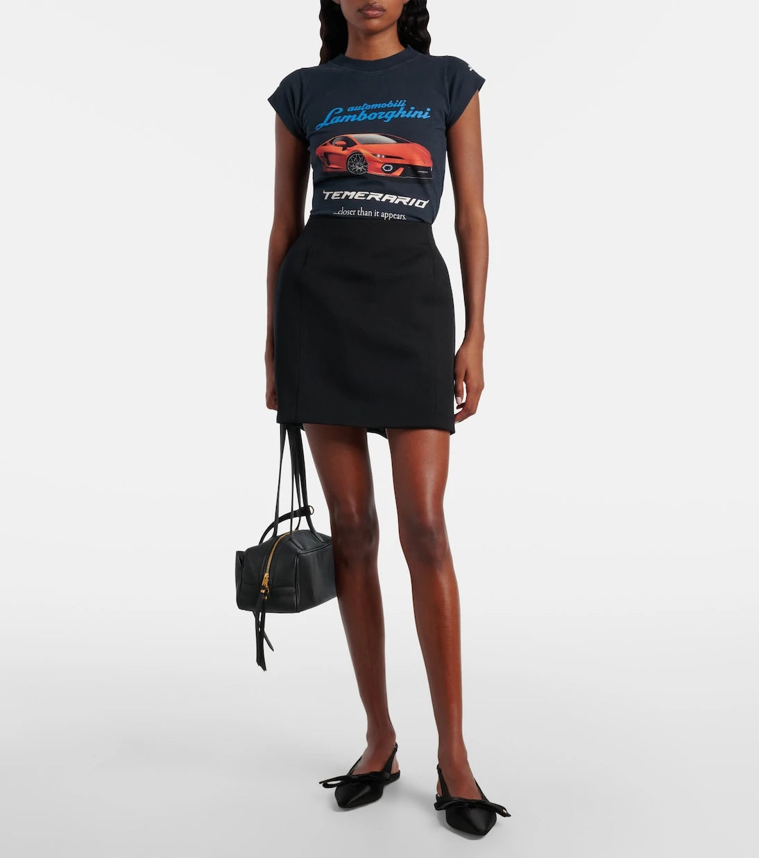 Balenciaga - حذاء باليرينا فلات من الساتان نانو BB بحزام خلفي