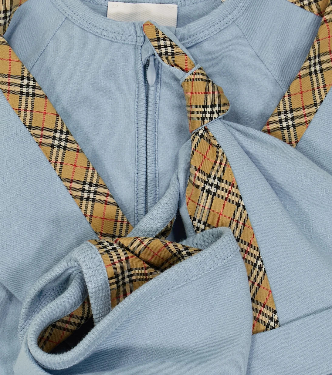 Burberry Kids - Baby onesie, bib and hat set