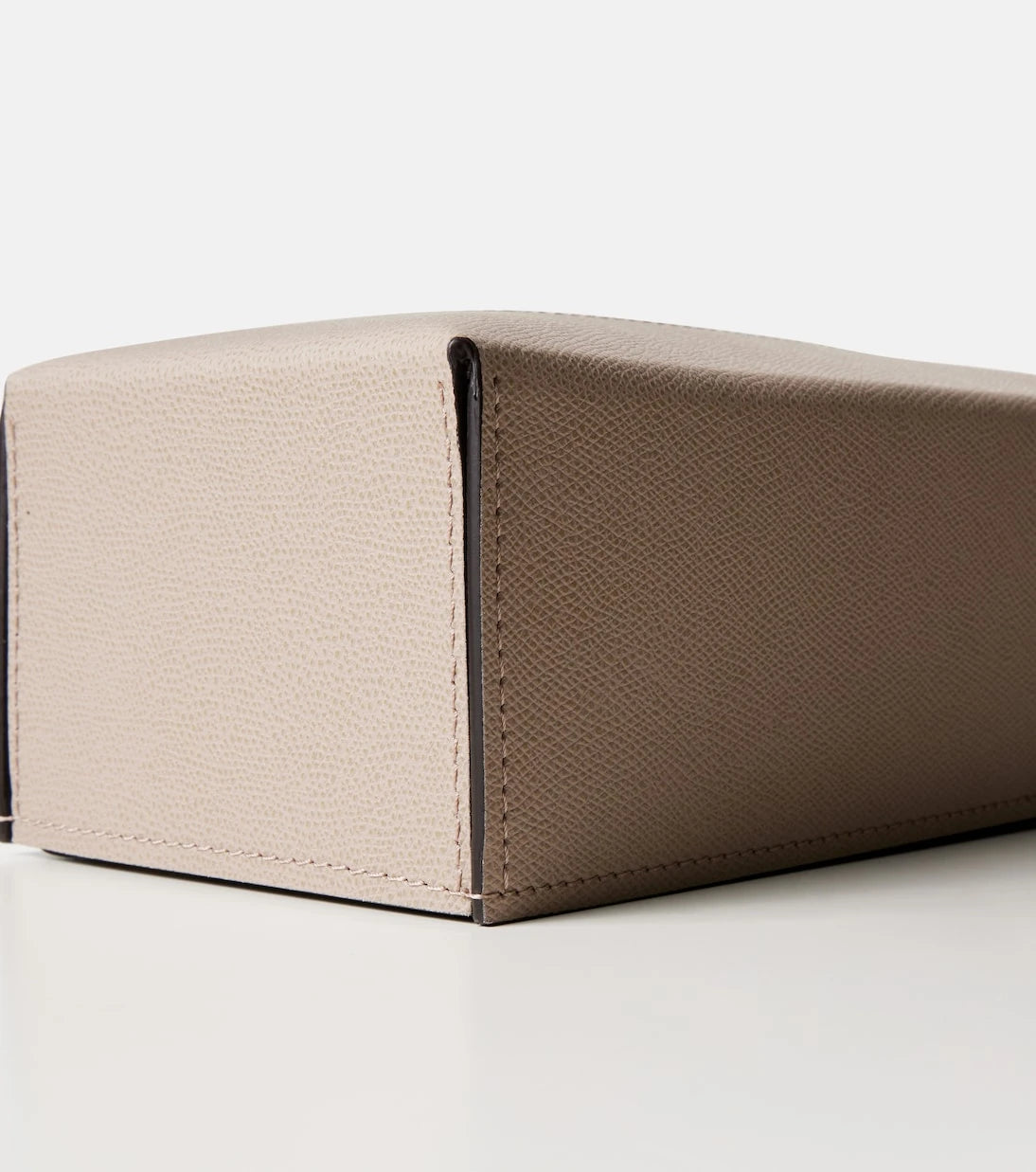 Giobagnara - Leather tissue holder