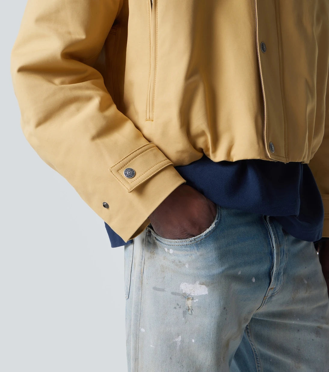 Acne Studios - سترة بلوزون من الساتان القطني المزيّن بالجلد