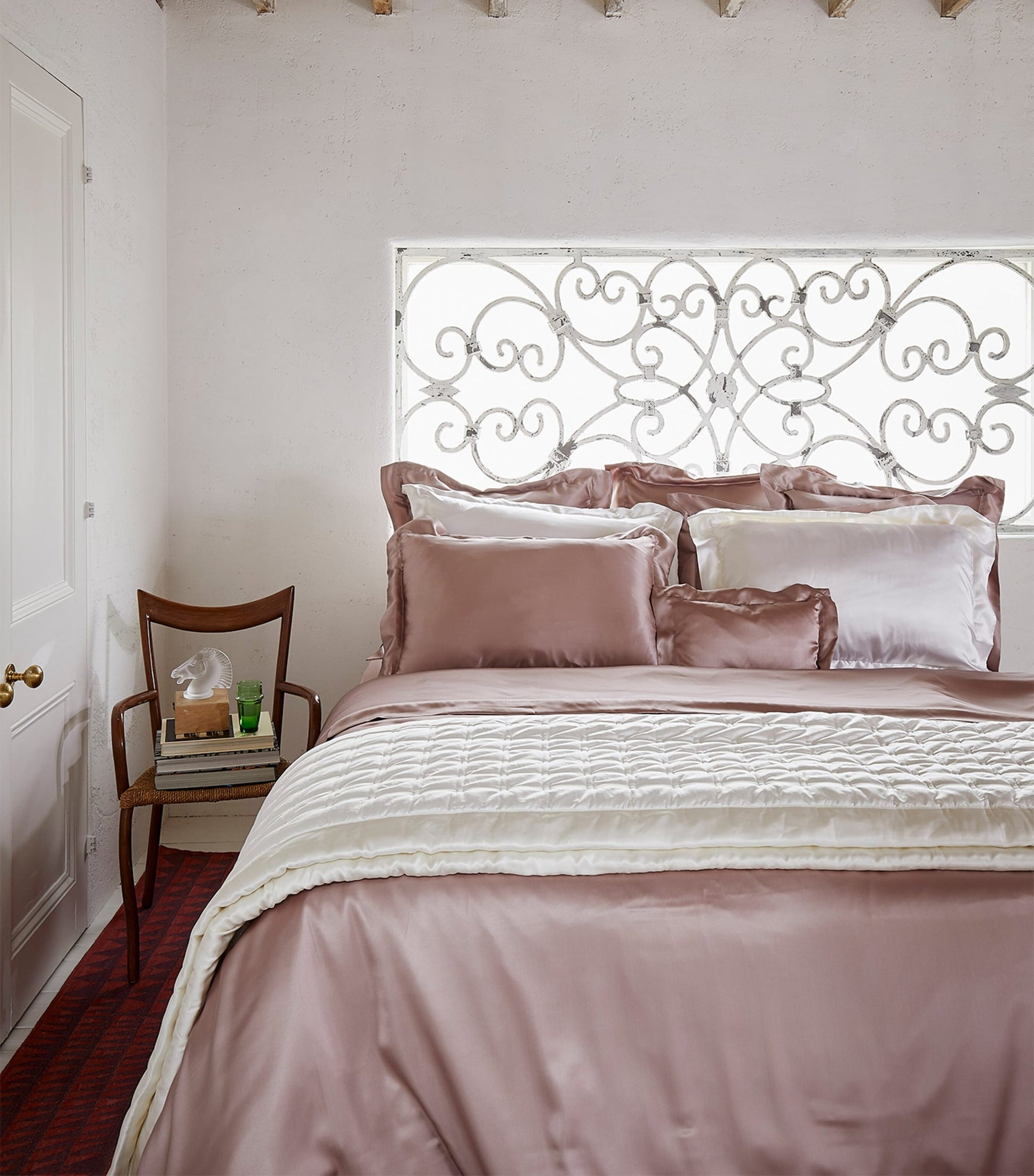 Silk Super King Windsor Bedspread (270cm x 270cm)