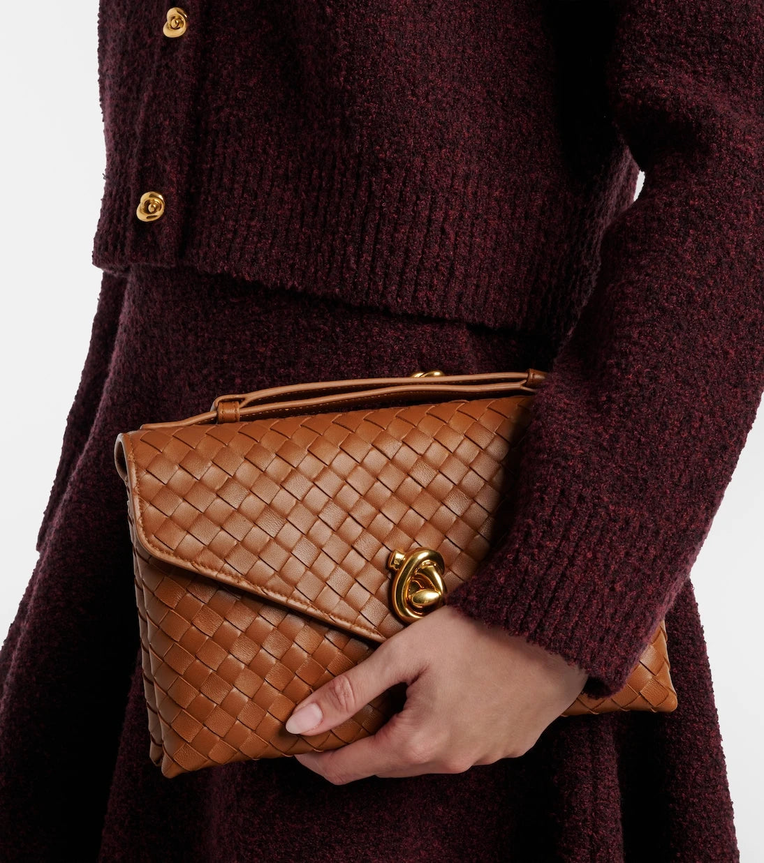 Bottega Veneta - حقيبة يد Knot Lock جلدية بمقبض علوي